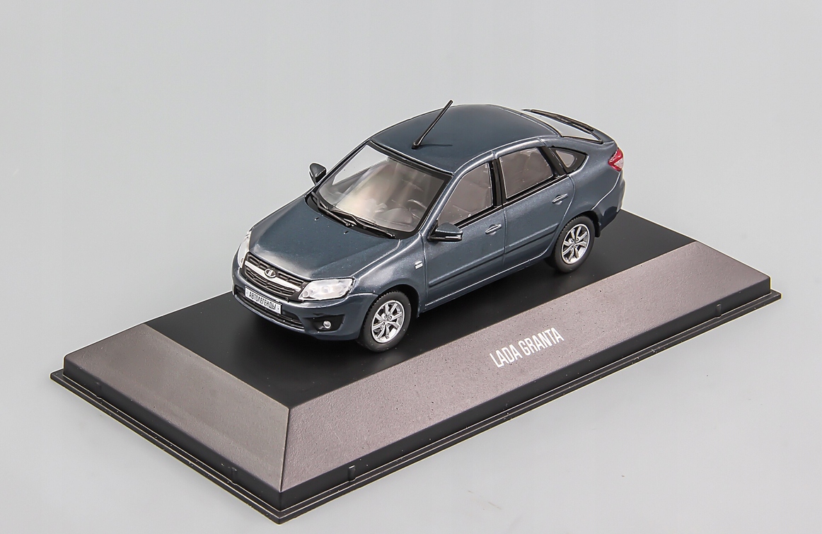 Lada Granta Liftback Nová éra #5 1:43 DeAgostini