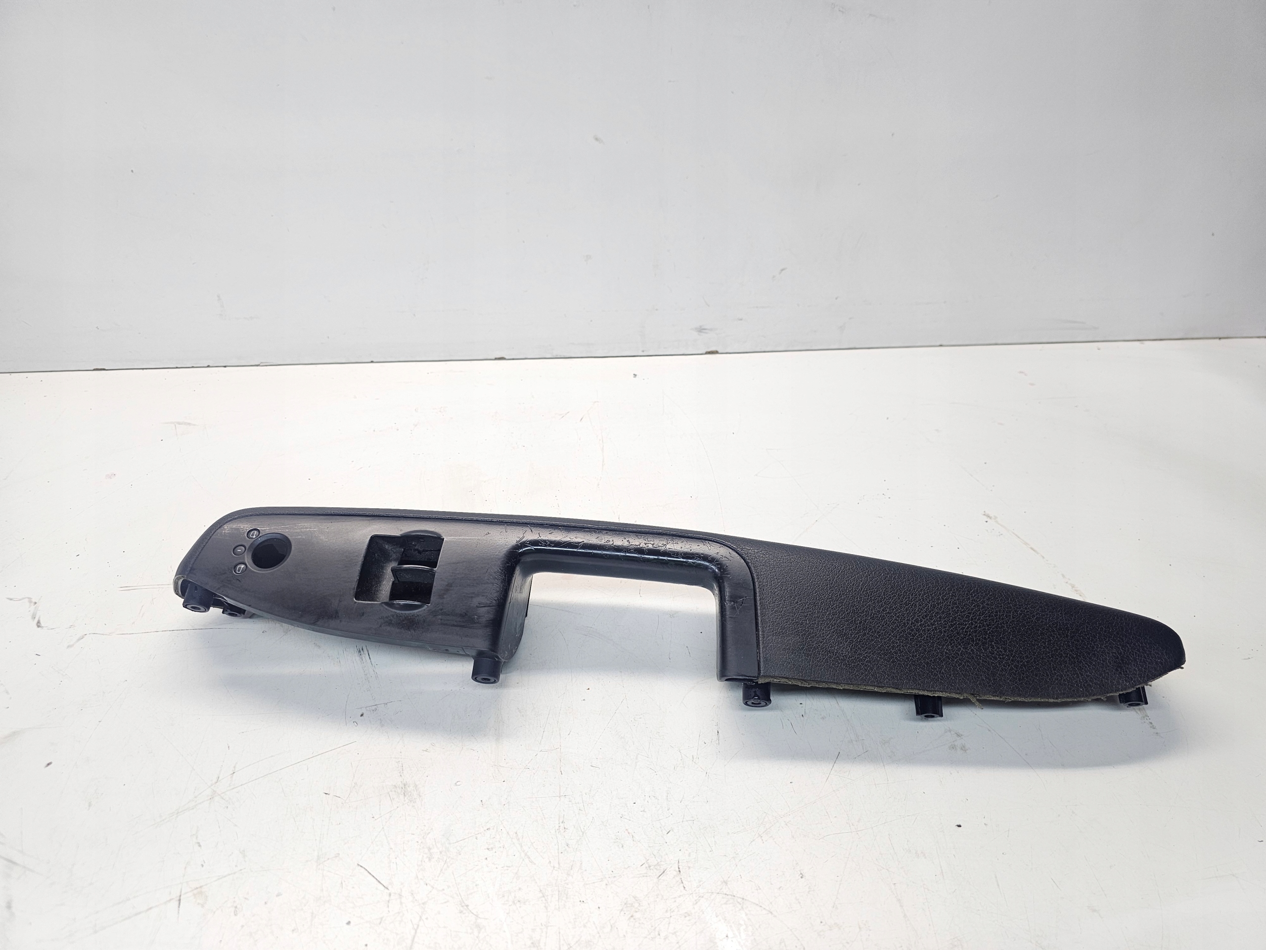 armrest door left front A4 B7 8E1867173
