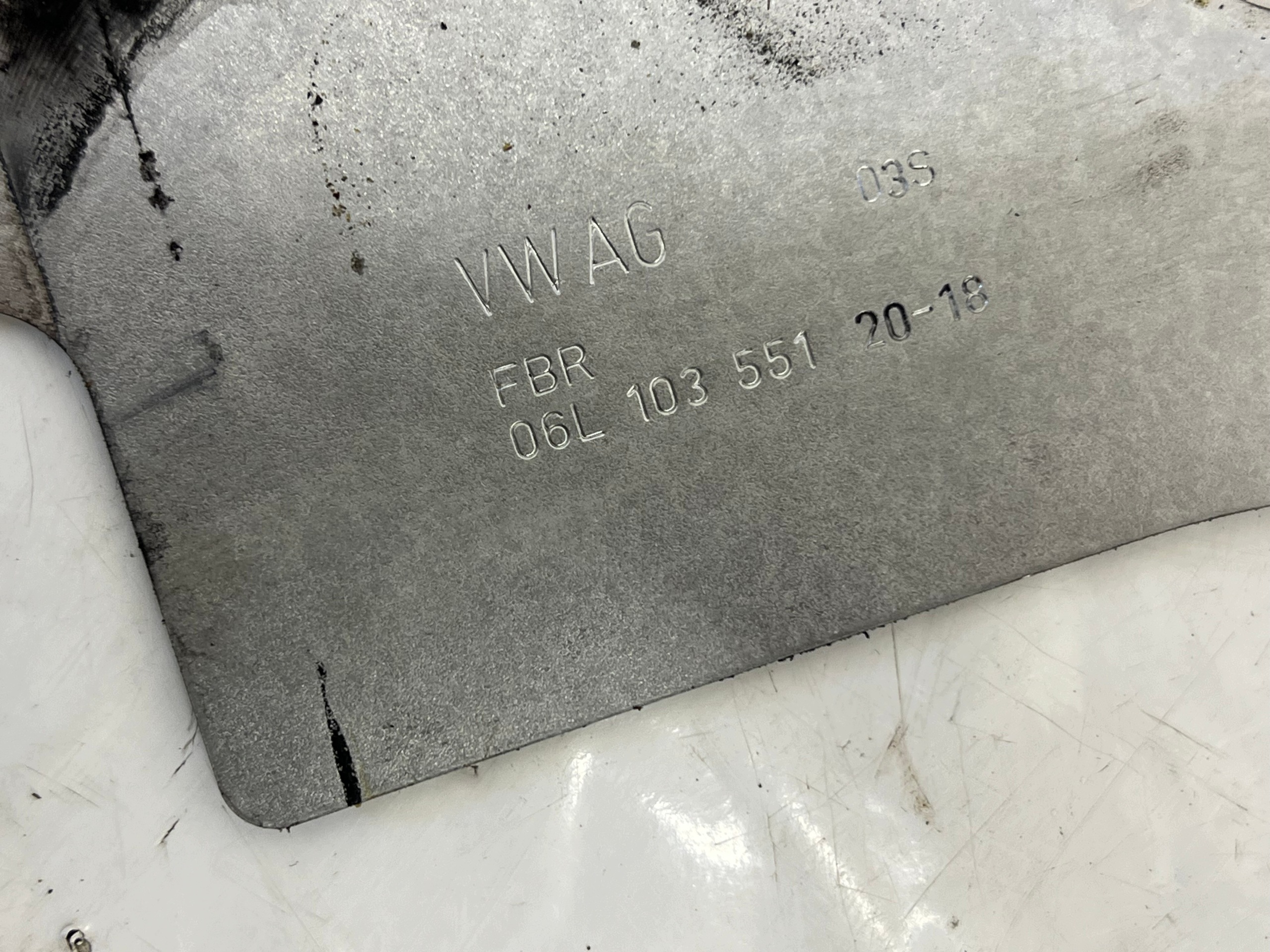 DYSTANS Getriebe getriebe AUDI A4 B9 A5 8W 06L103551