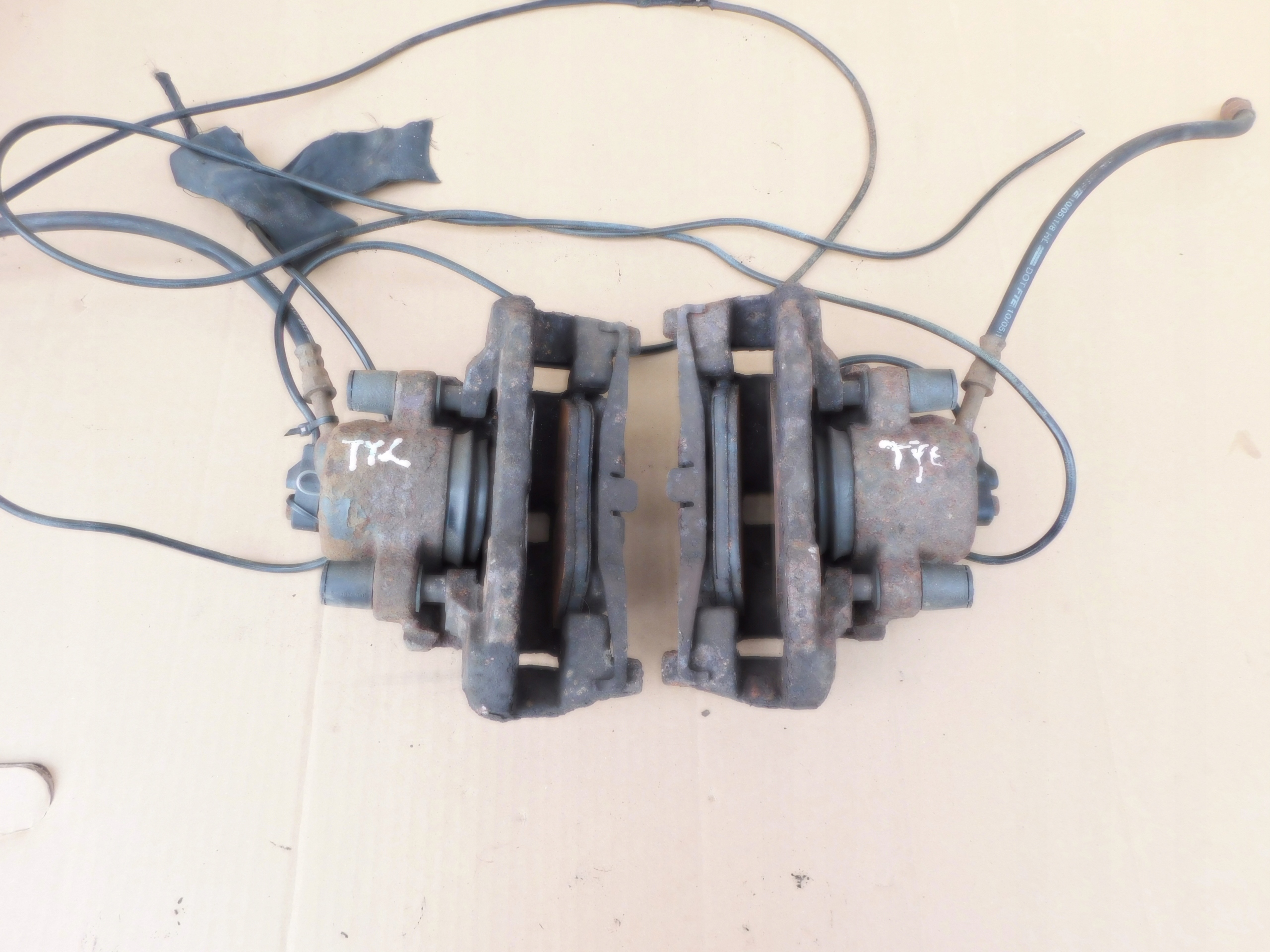 calipers brake rear part tylu komplet left right Mercedes Sprinter VW LT