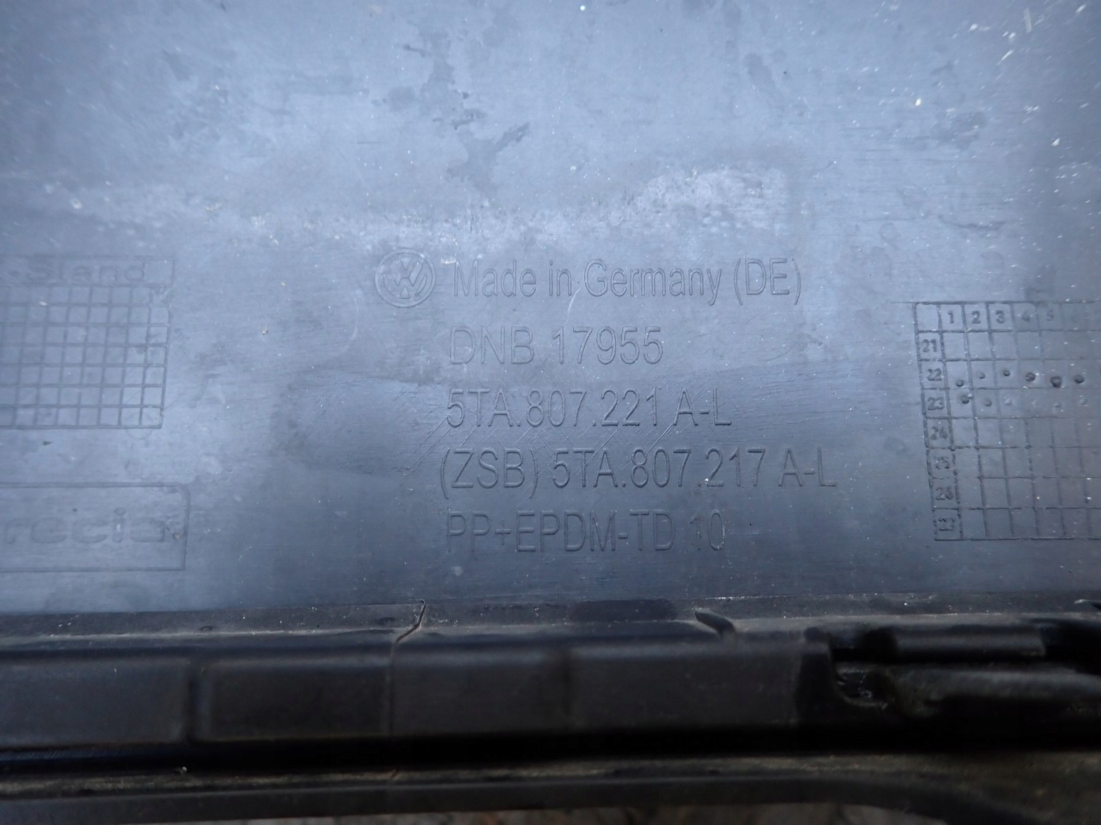 bumper front front VW VOLKSWAGEN TOURAN 5T 5TA 3 III 2015- 5TA807221A