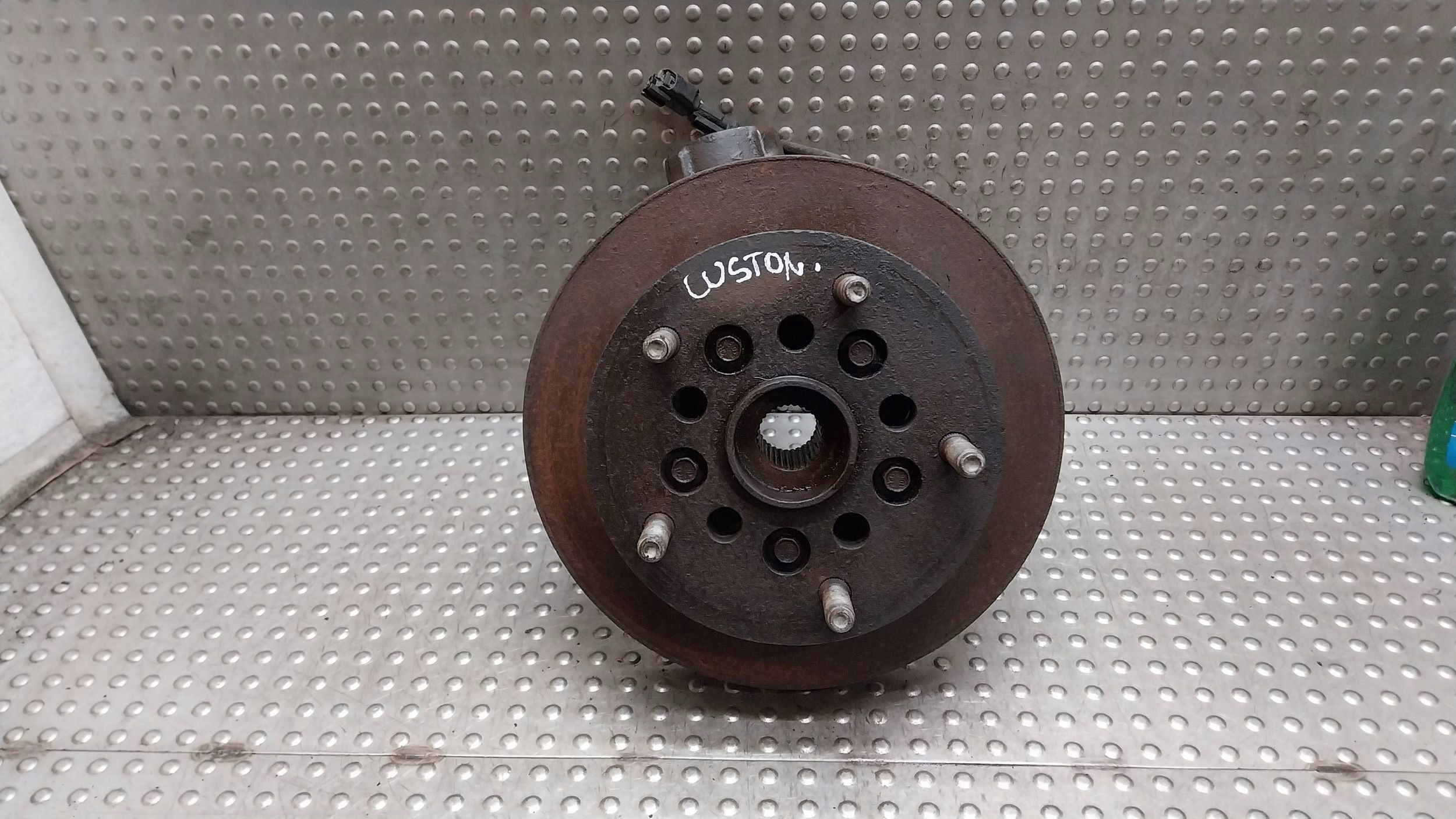 otoč čepu levý předek FORD TRANSIT CUSTOM MK8 2,2 TDCI 13-19