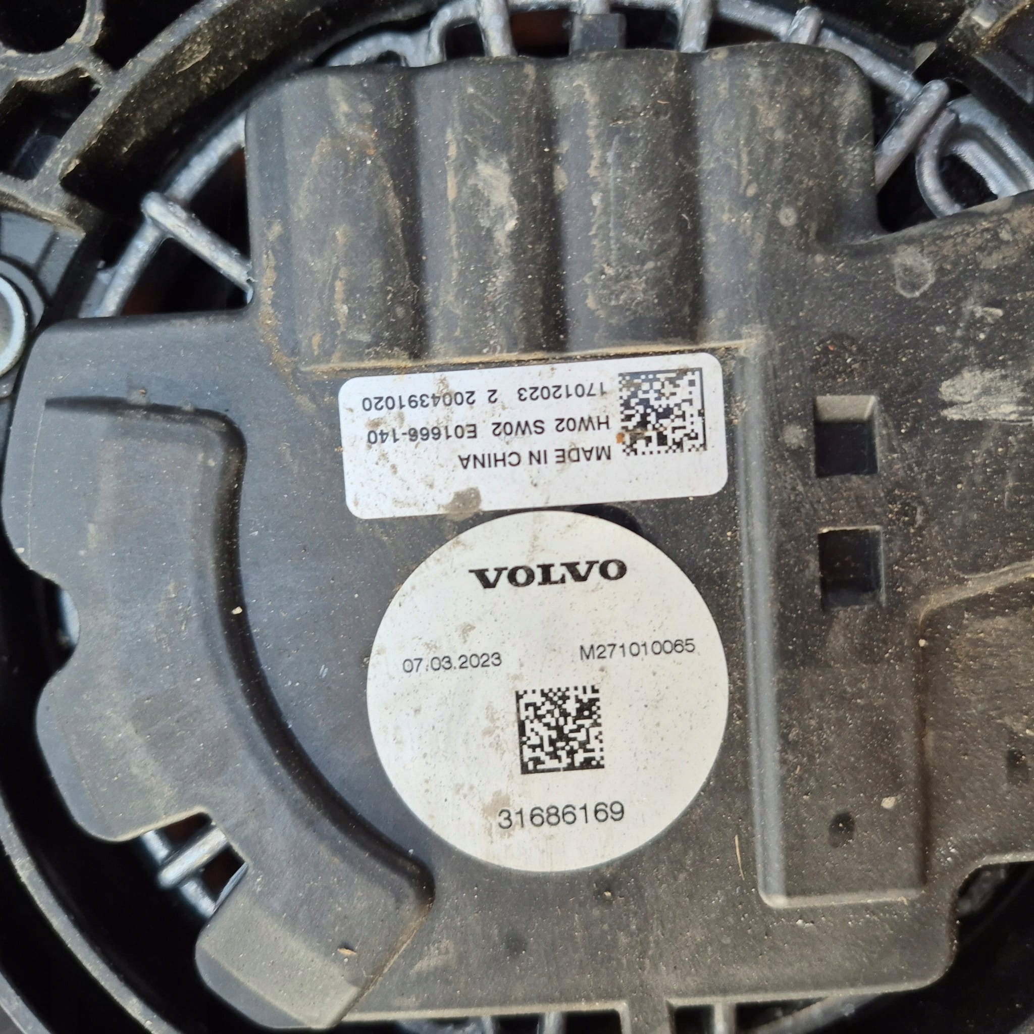 POLESTAR 2 VOLVO C40 XC40 EV ventilátor chladiče 31686169