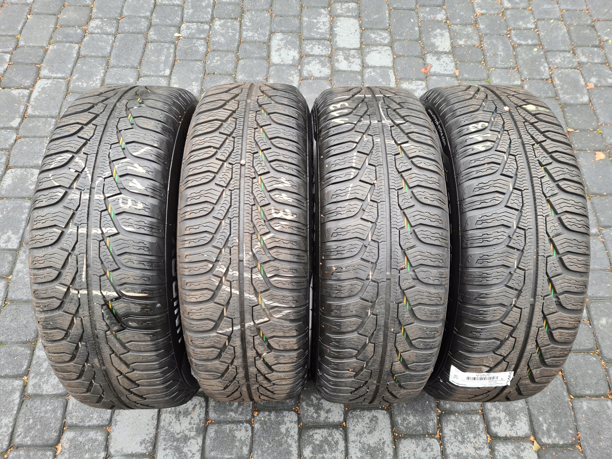 Opony Uniroyal MS Plus 77 - 215/65/16