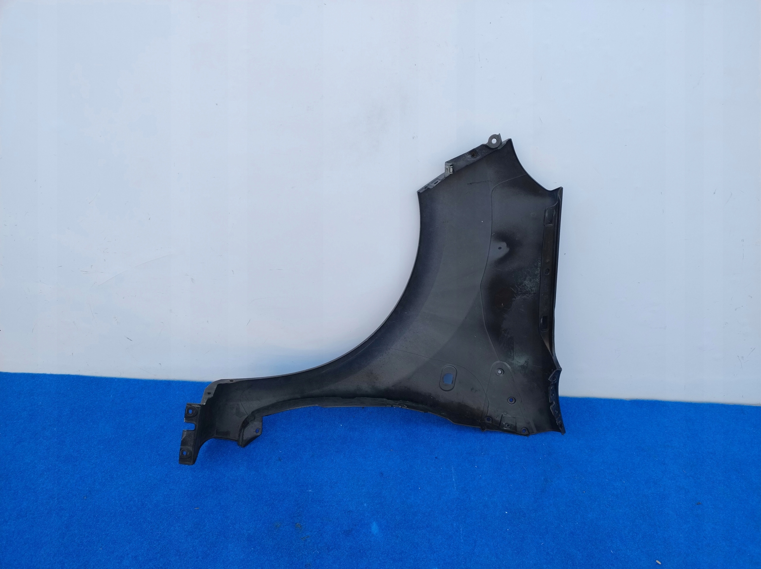 RENAULT TWINGO 2 II right BOTNIK front 8200588325 C177