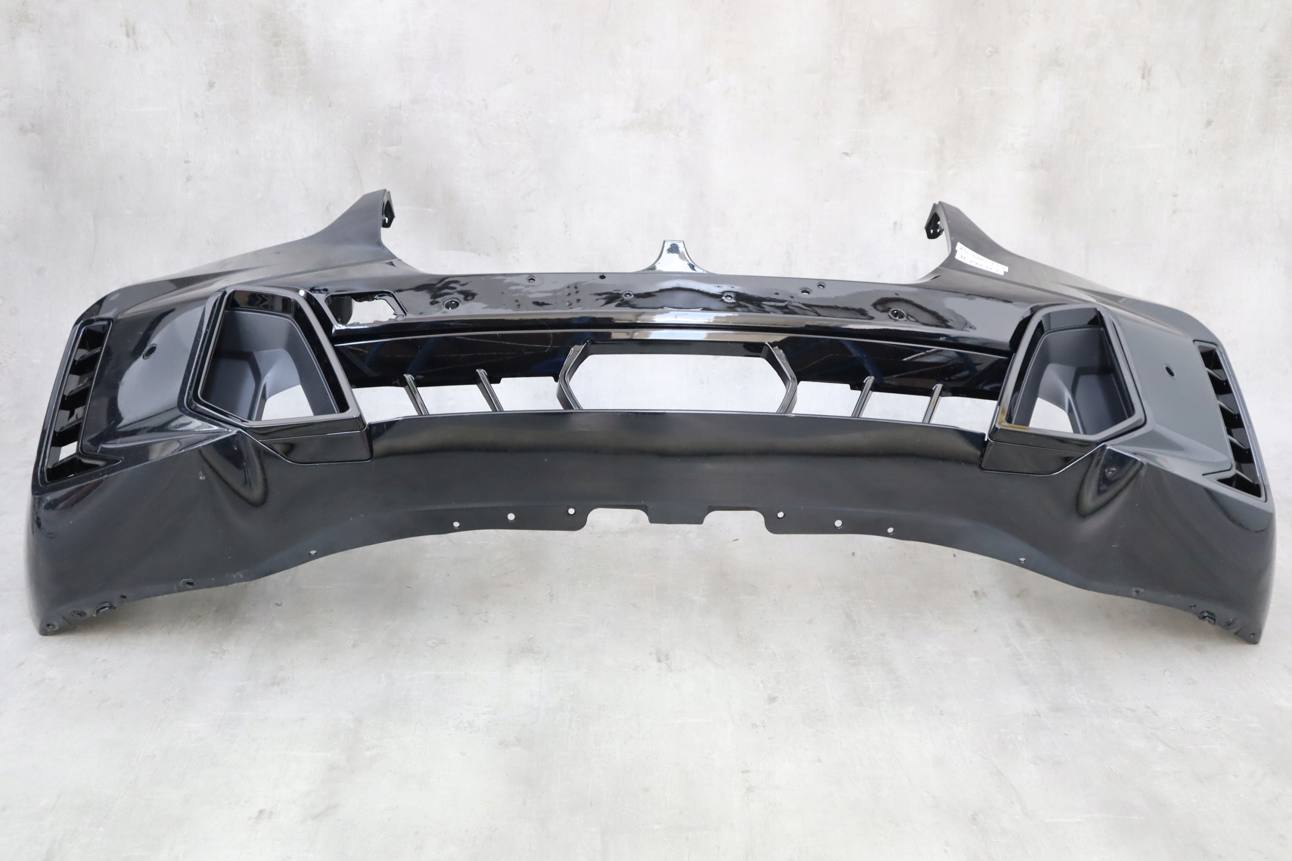 ZDERZAK BMW X5 G05 LIFT LCI OTWORY NA PDC NA RADAR M PAKIET Strona zabudowy przód