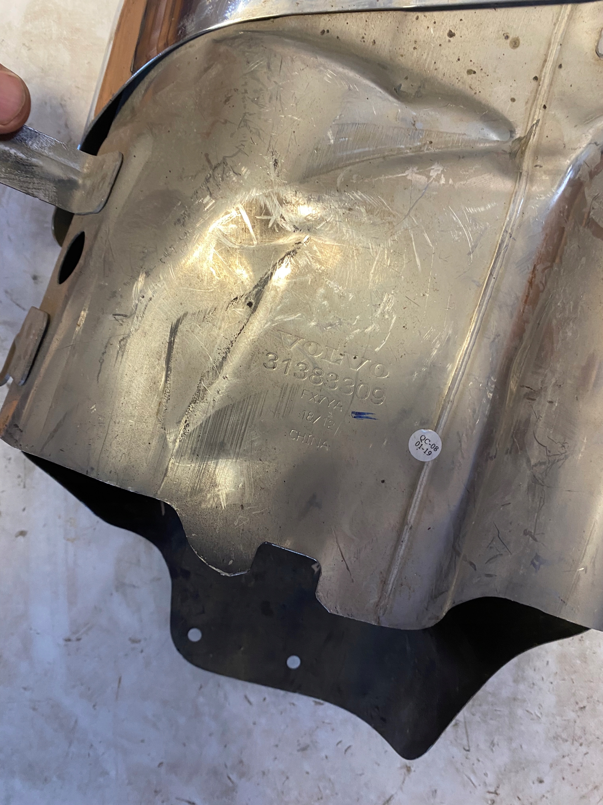 KOŃCÓWKA WYDECHU PRAWA VOLVO XC90 31383309 Numer katalogowy części 18713