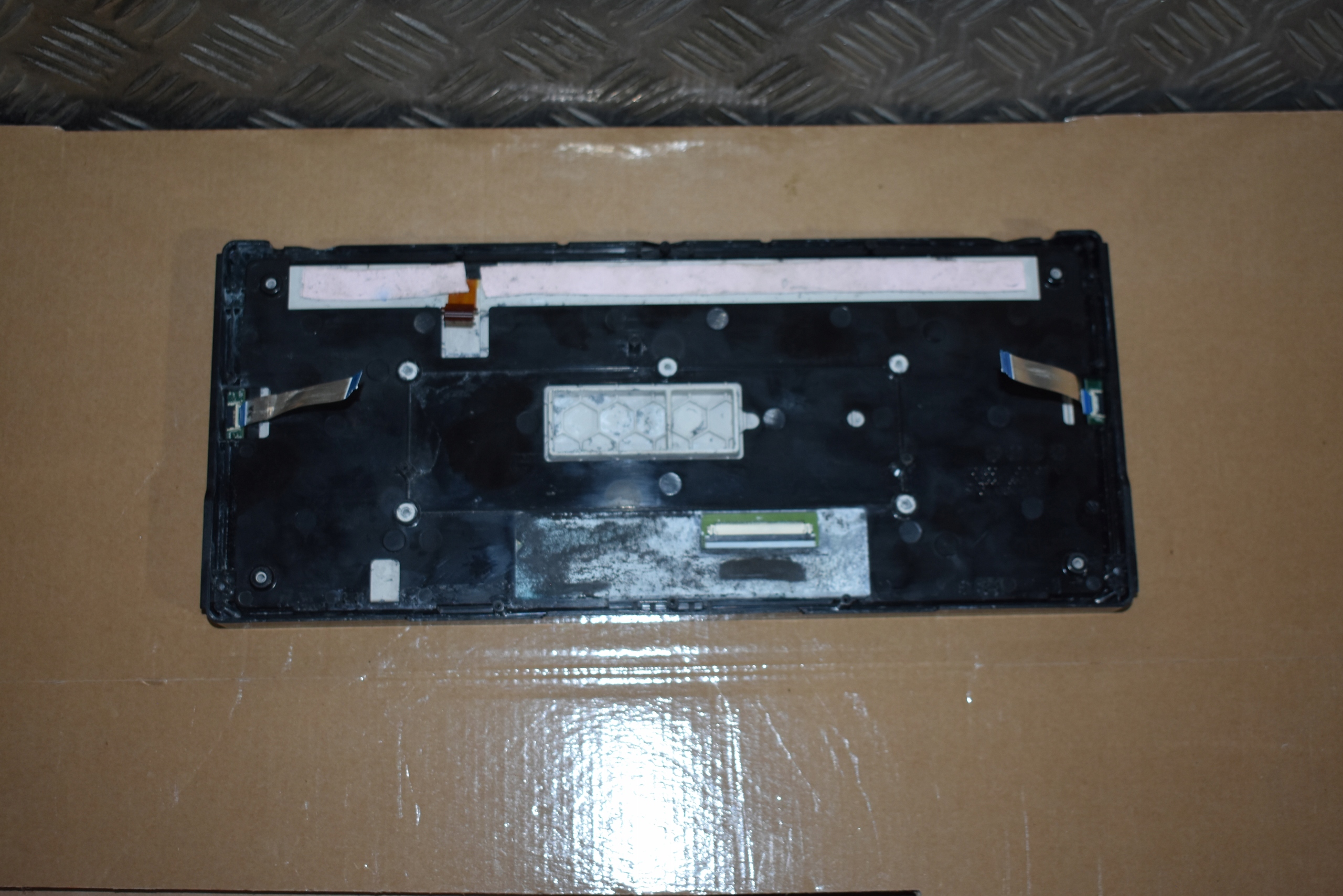MATRYCA EKRAN LED PORSCHE PANAMERA 971 1