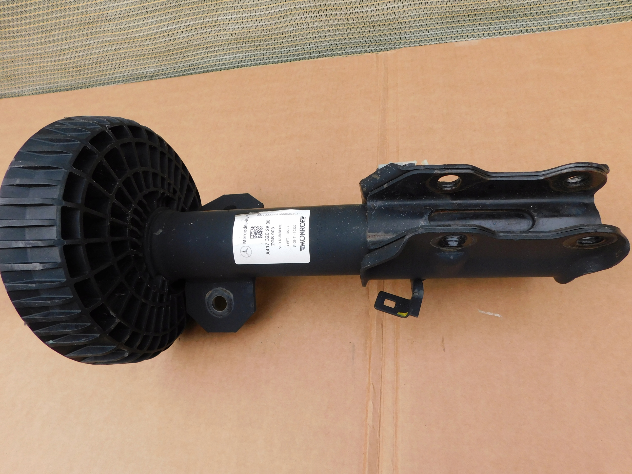Mercedes Vito Viano V klasa w447 shock absorber left front complete Monroe
