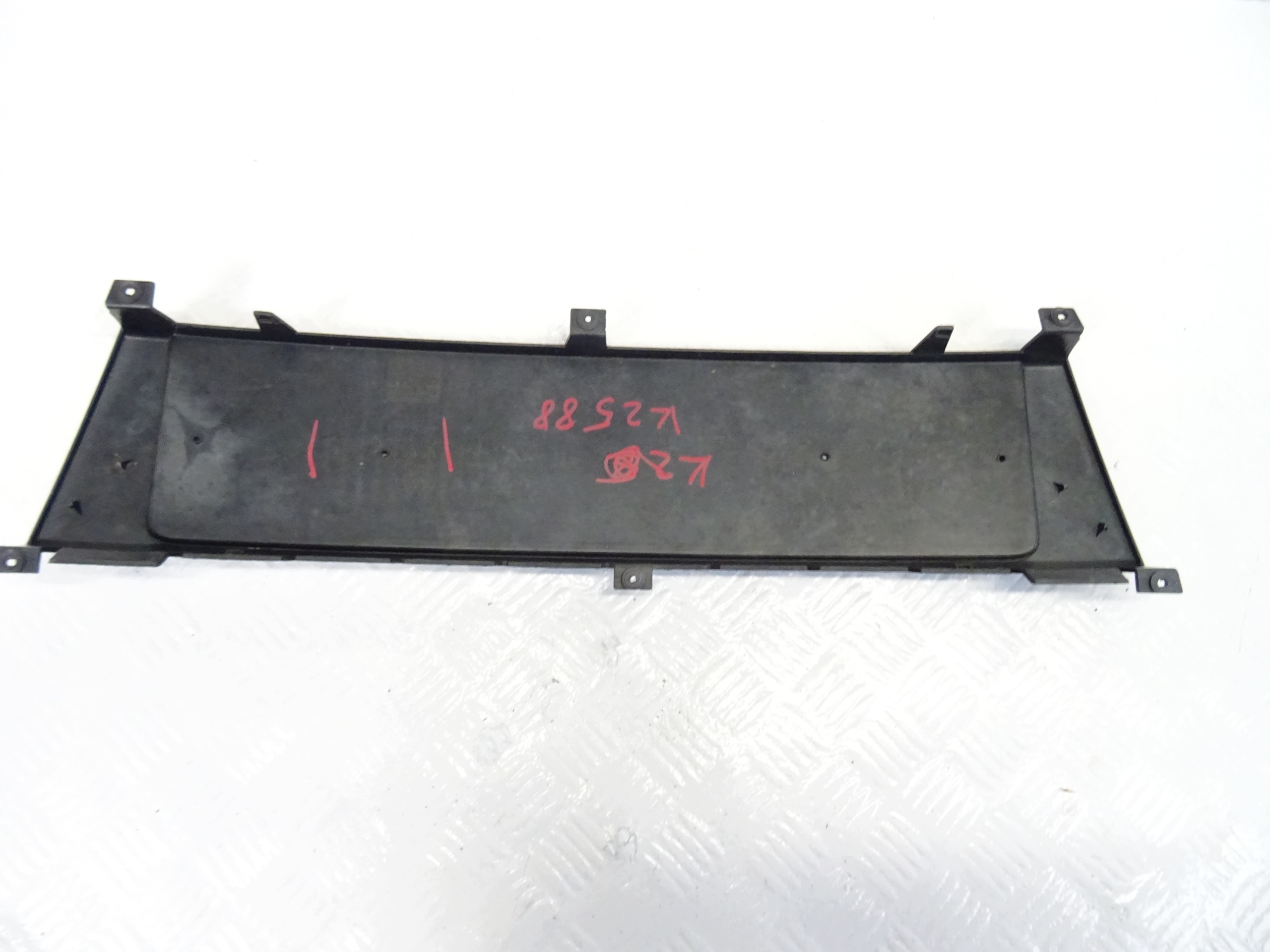 frame signs REJESTRACYJNEJ AUDI A4 B7 8E0807285