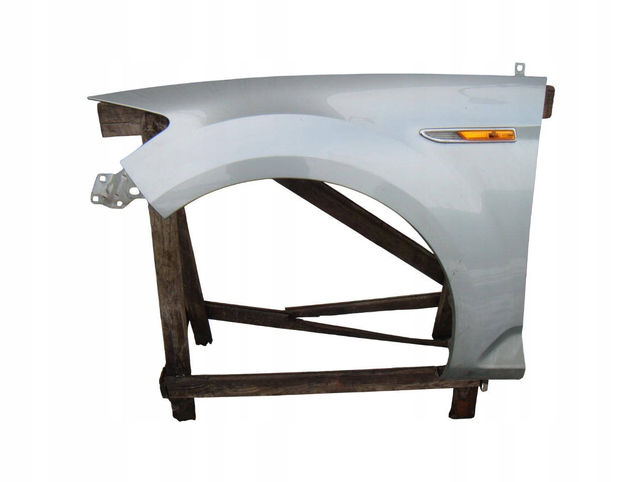 FORD MONDEO MK4 KOMBI 07- BŁOTNIK LEWY PRZÓD