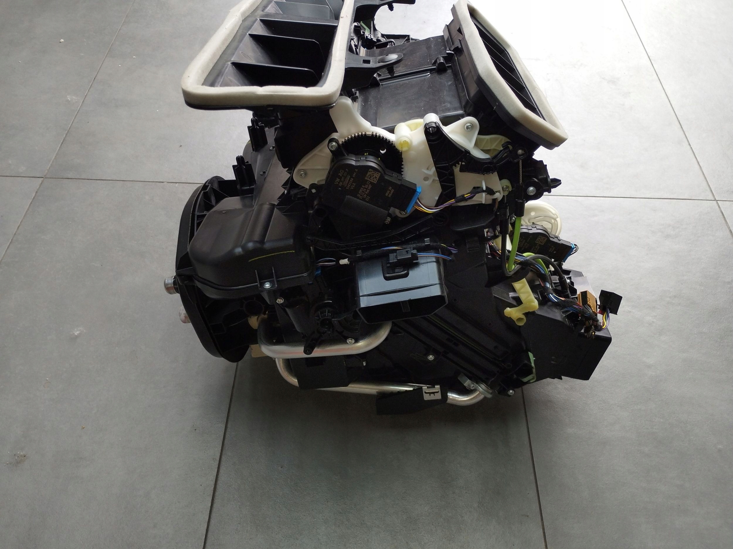 Cupra Formentor LIFT obal topení ohřívač 5WB816001B