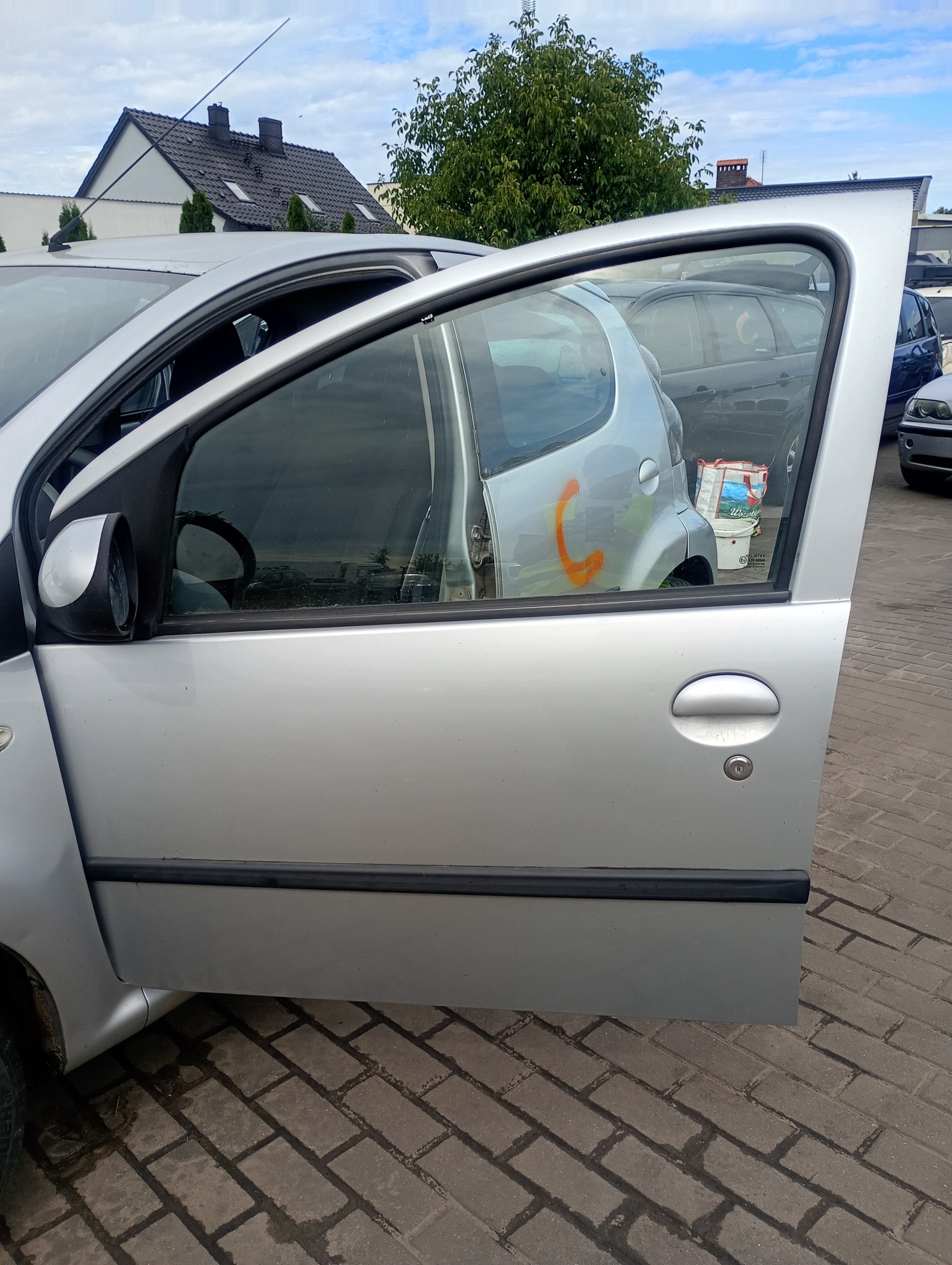 door left front front Citroen C1 05-14 kod lakieru KTB