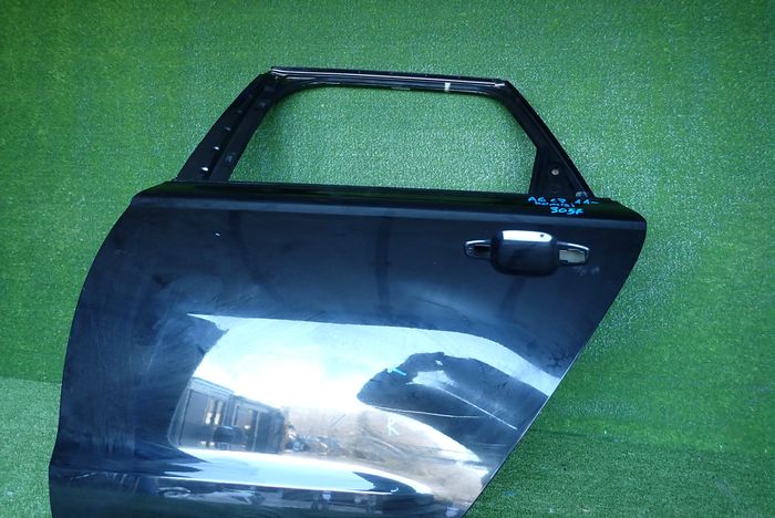 AUDI A6 C7 KOMBI 11- door left rear. rear part