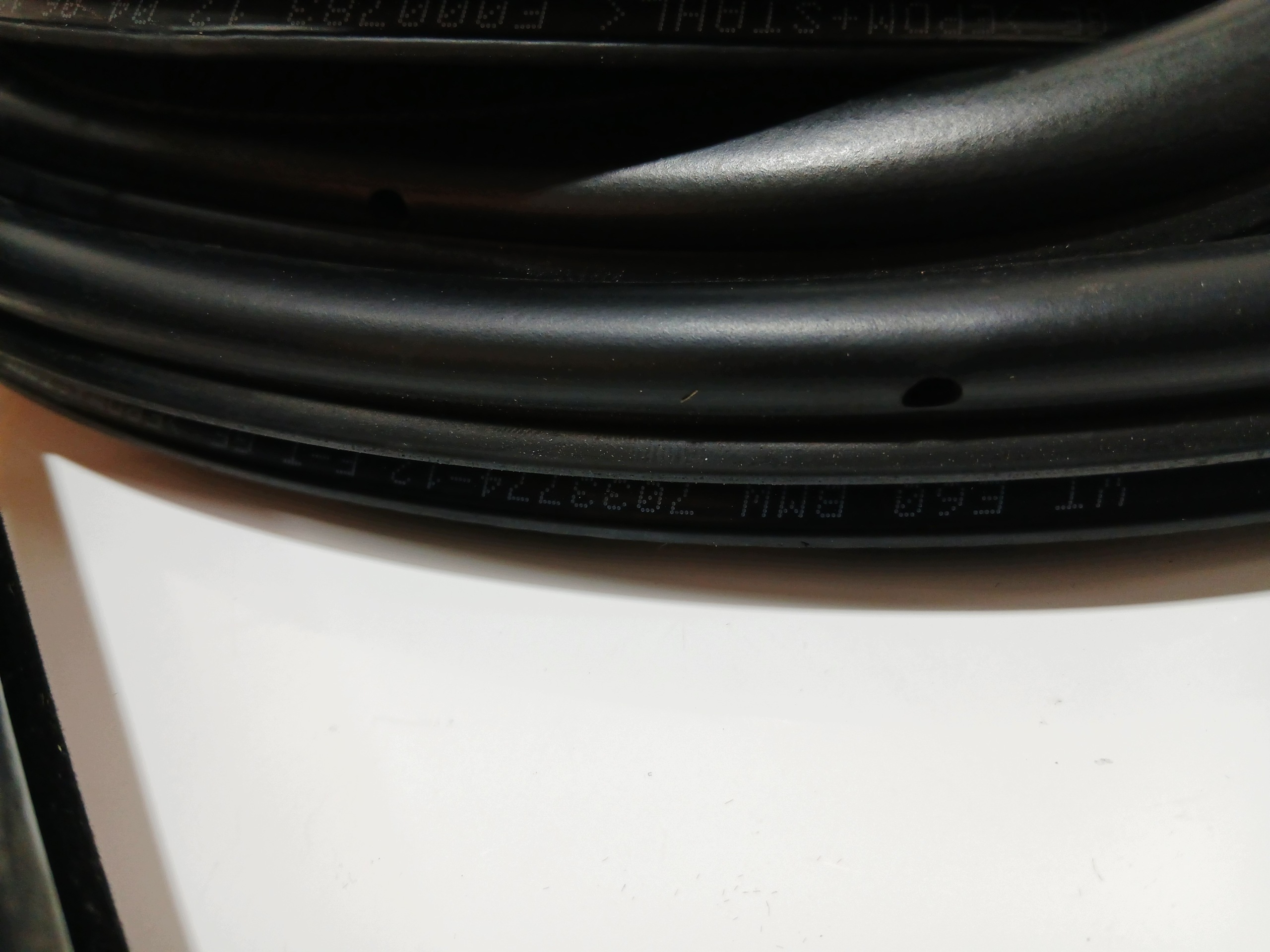 gasket door left front BMW E60 E61 tyres ZAMSZ (0001313)