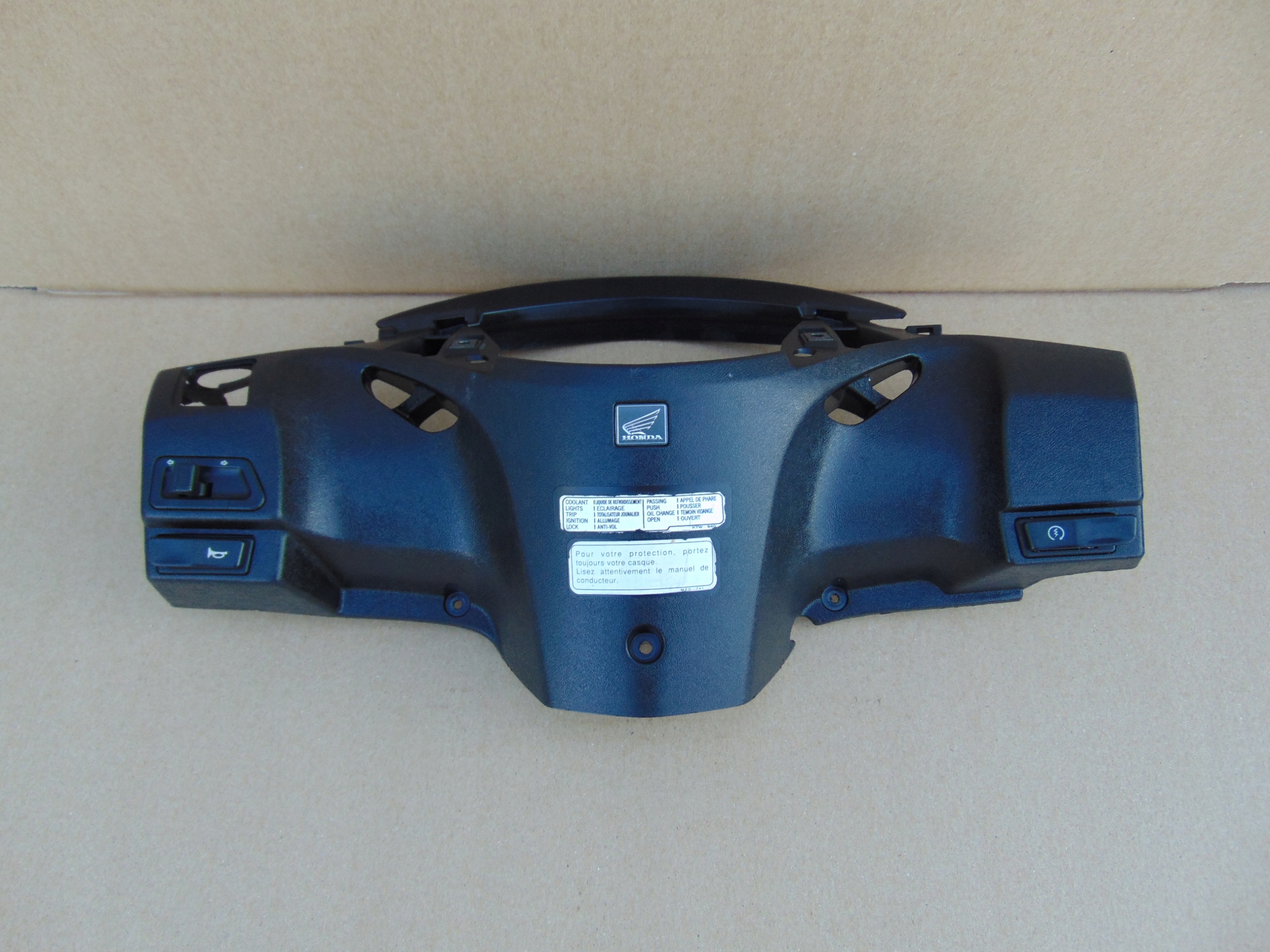 HONDA SH 125i 08 12 OBUDOWA LICZNIKA OSLONA