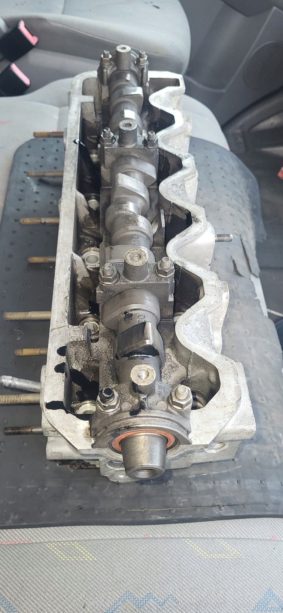 GŁOWICA VW CRAFTER 2.5 076103373D Numer katalogowy części 076103373D