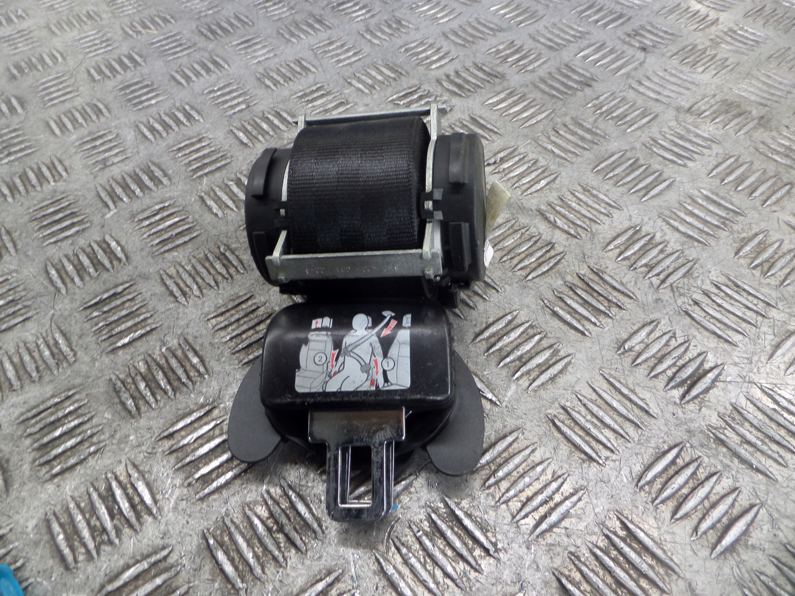Gurten mitte Volkswagen OE 6047883