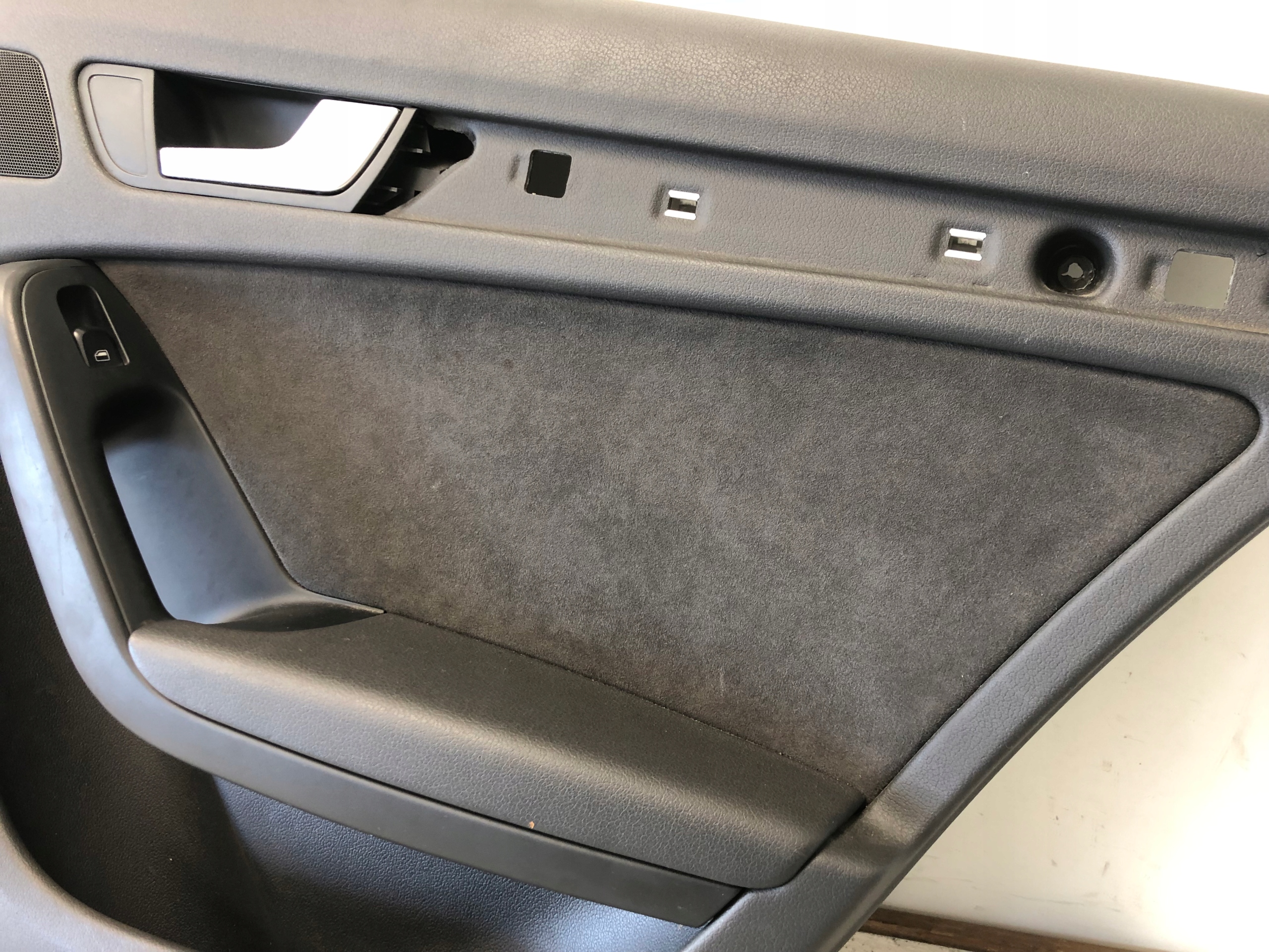 side door right rear part ALCANTARA AUDI A4 B8