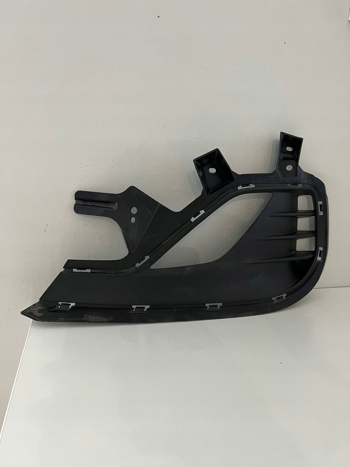 HYUNDAI I30 III FASTBACK 2017-> grid of a bumper left 86563-G4AB0