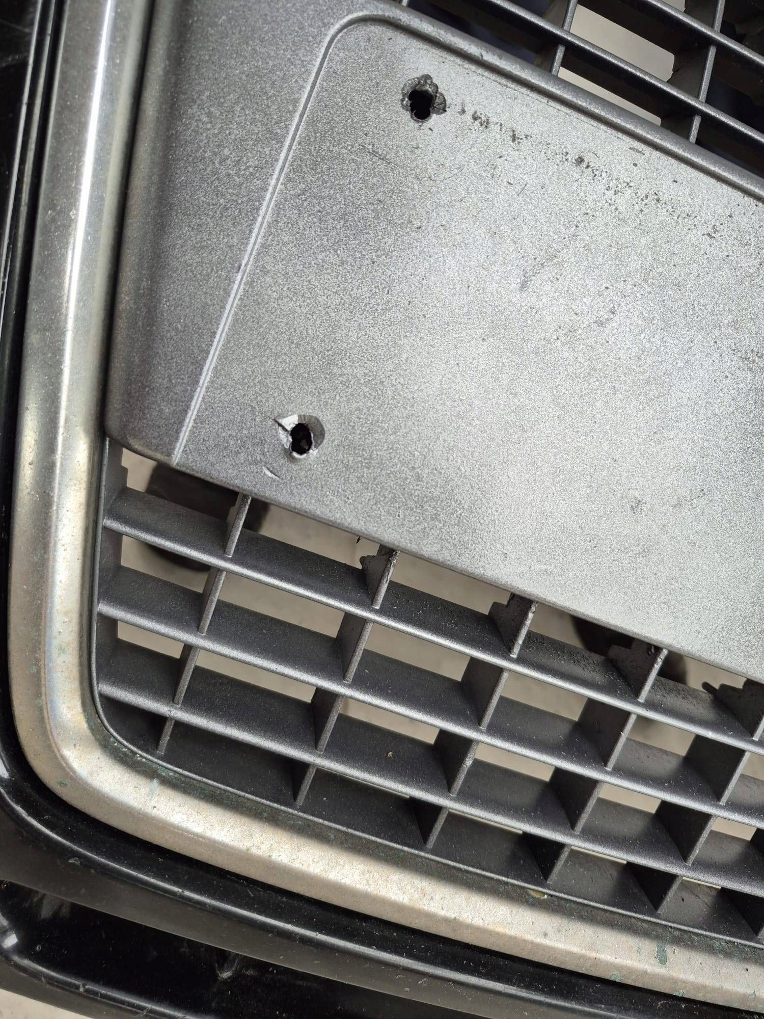 AUDI A3 8P LIFT 05-08 bumper front front grill grid 8P4807096RE
