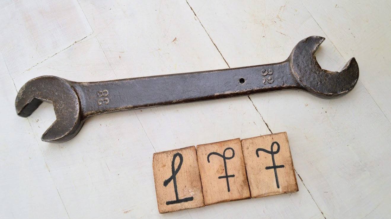 Stary oryginalny KLUCZ PŁASKI 32 x 38 do pobijania