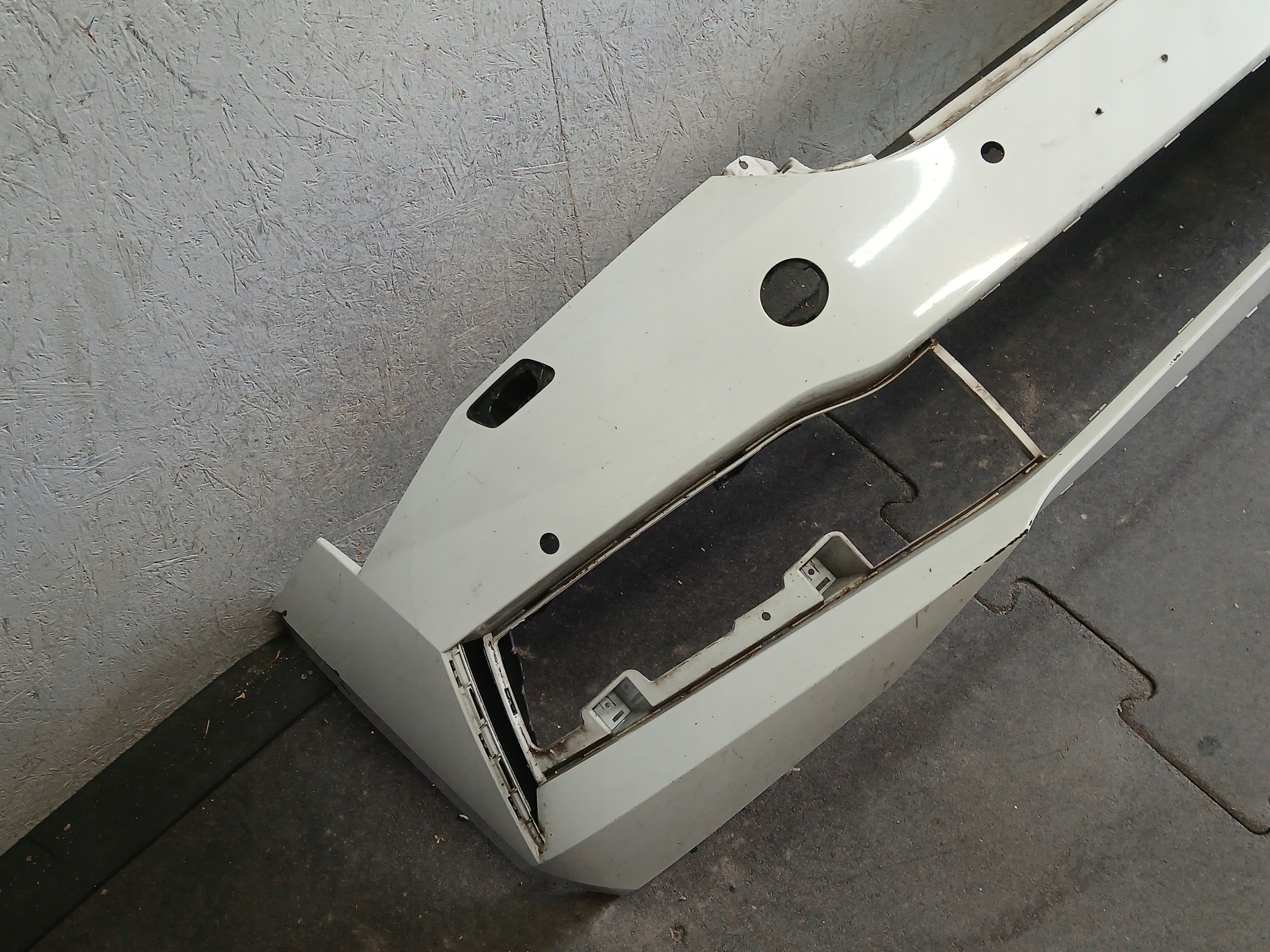 bumper front SKODA SUPERB III 3 LIFT 3V