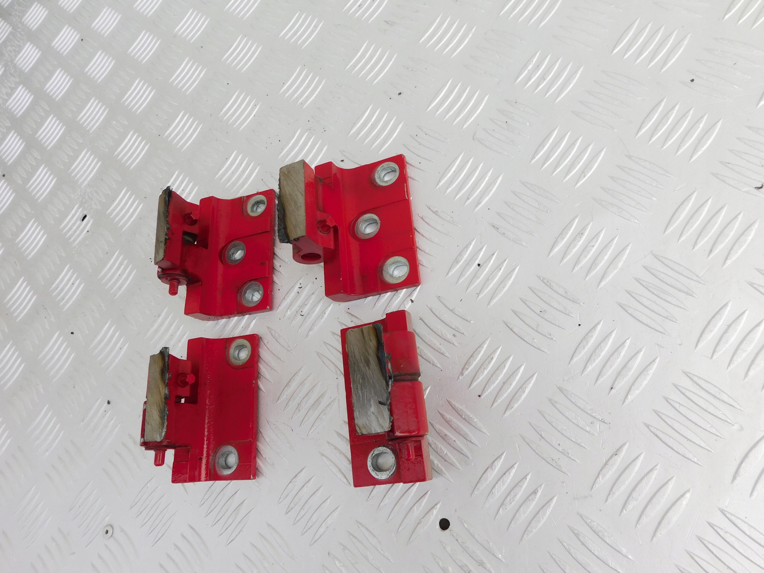 Mercedes Sprinter 906 VW Crafter hinges door front komplet 4 szt