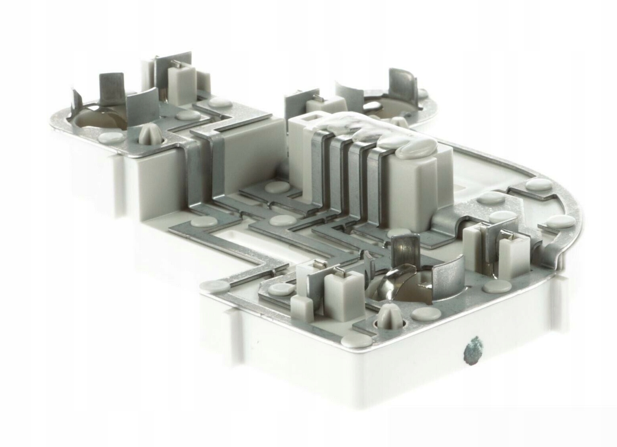 MONDEO MK4 KOMBI OPRAWKA ZAROWEK LEWA WEWNETRZNA Part number 1459611