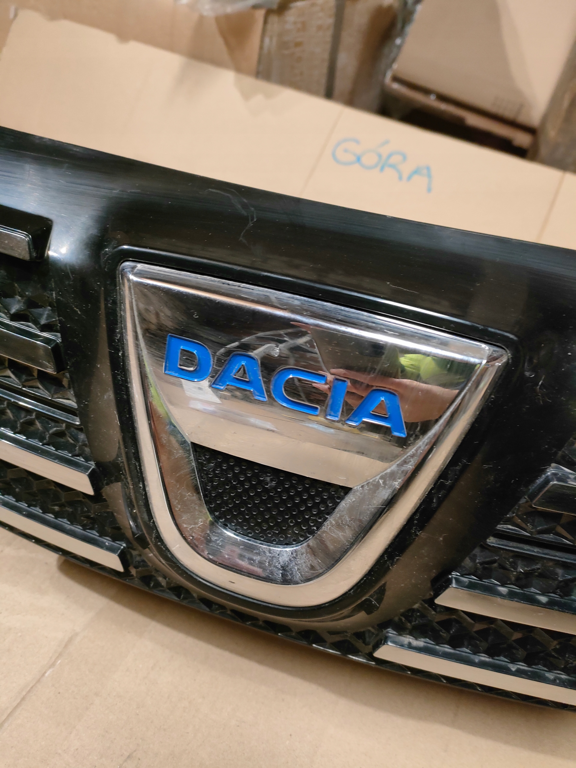 GRIGLIA Logo Logo Emblemat Dacia Spring