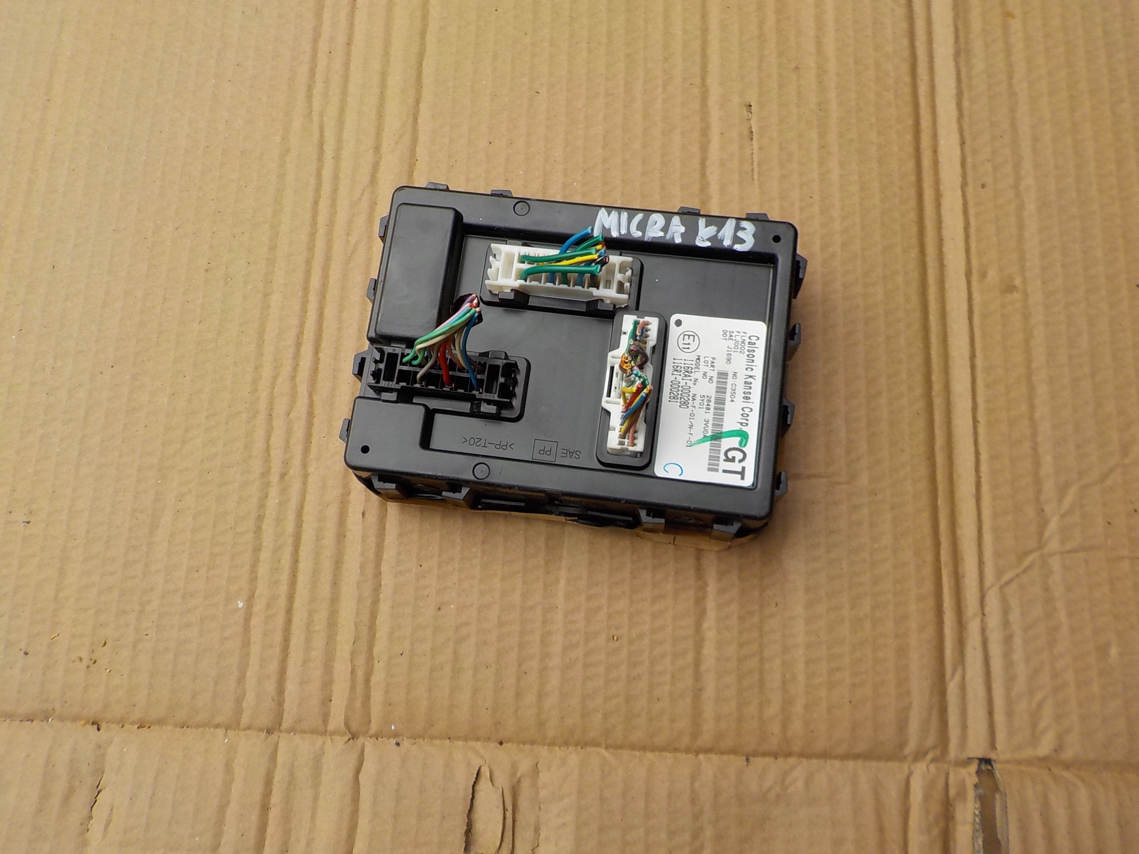 Unité commande confort nissan micra k13 284B13VU0A