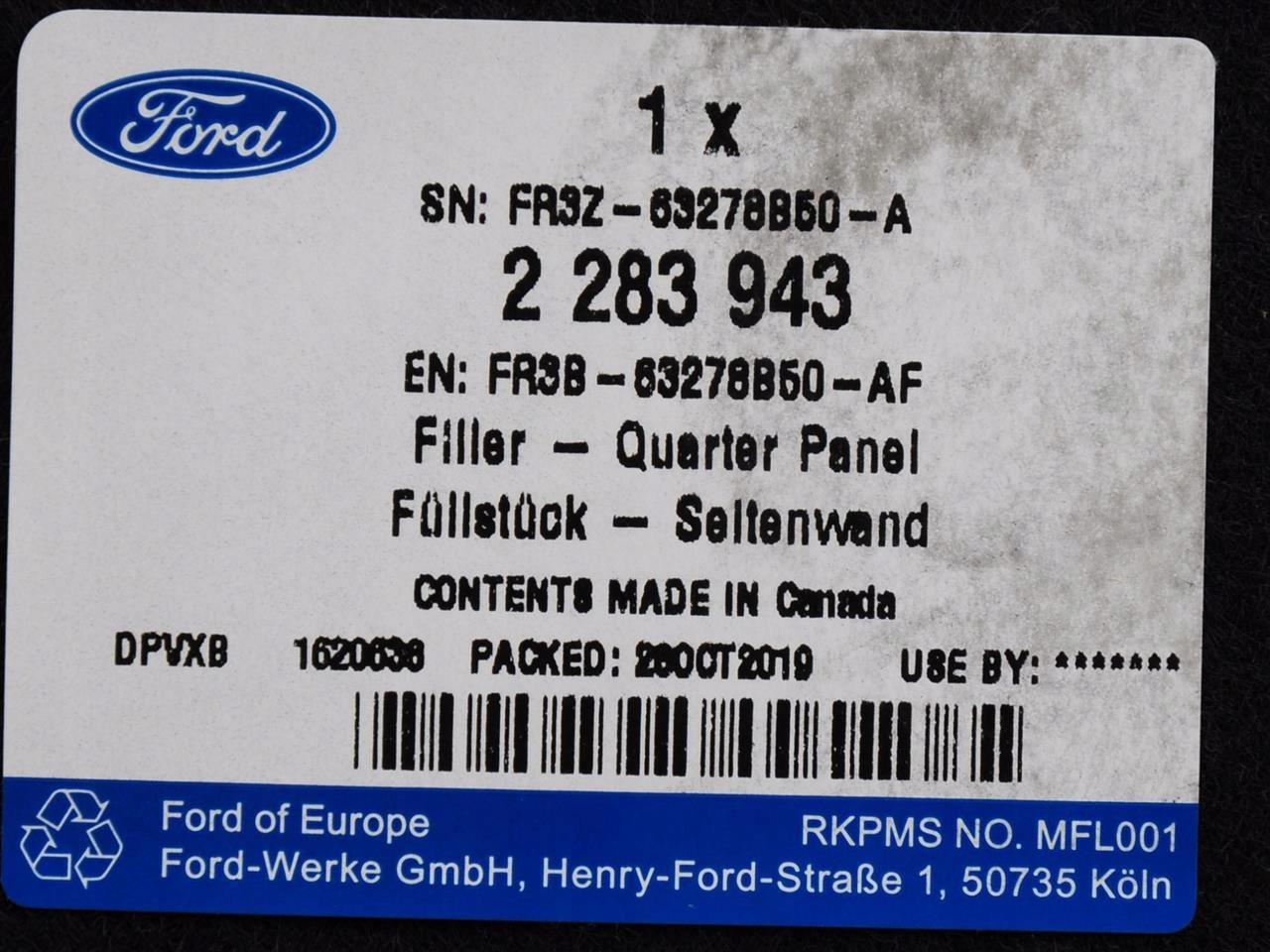 подкрылки Задний правый FORD MUSTANG 2015-