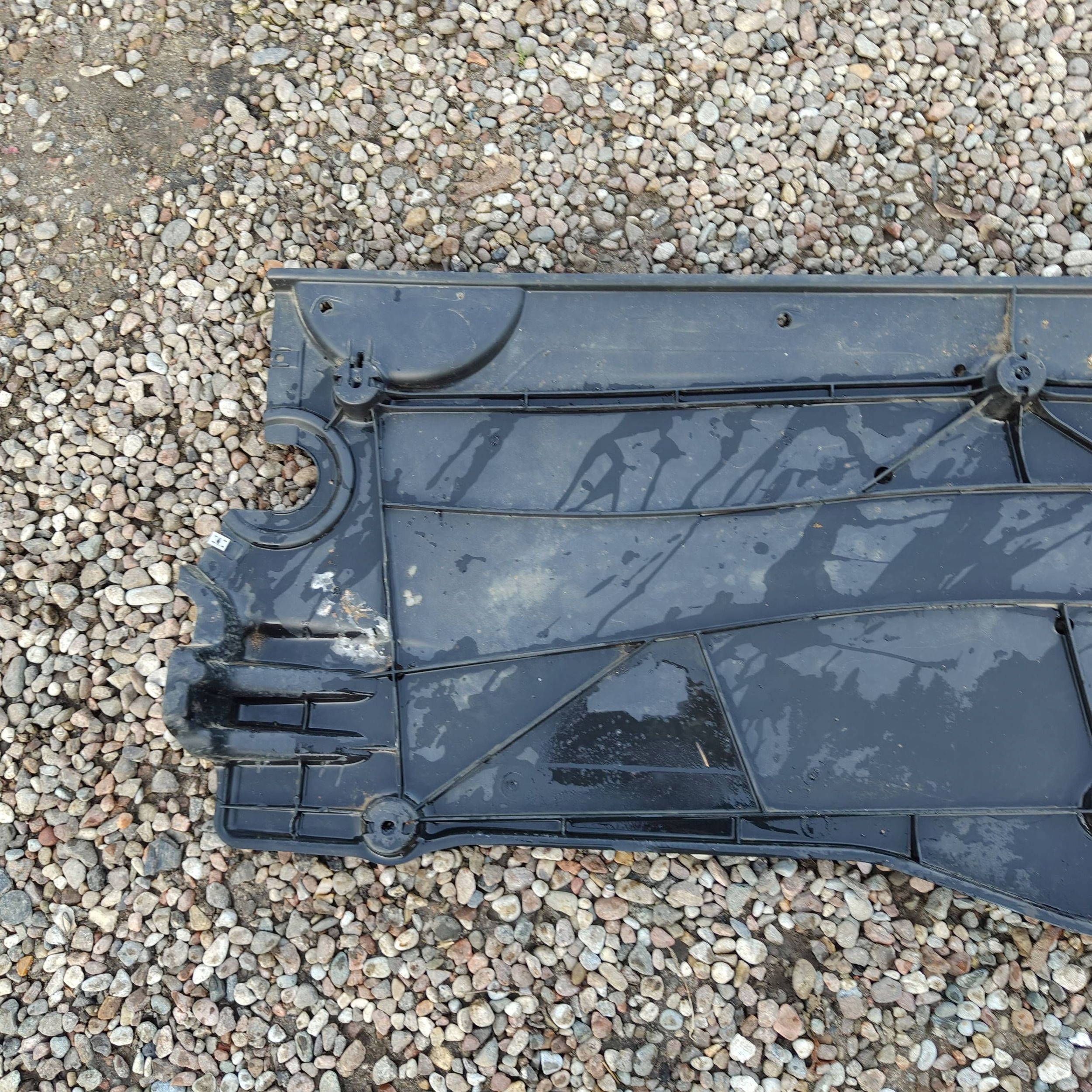 cover chassis side Skoda Fabia Mk4 (6VA) 2Q0825202