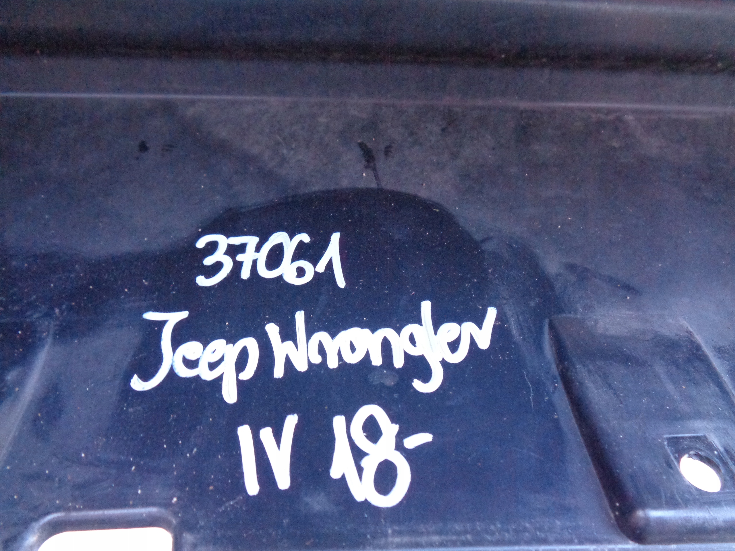 Frontstoßstange JEEP WRANGLER IV 18- JL + Nebelscheinwerfer NR 37061
