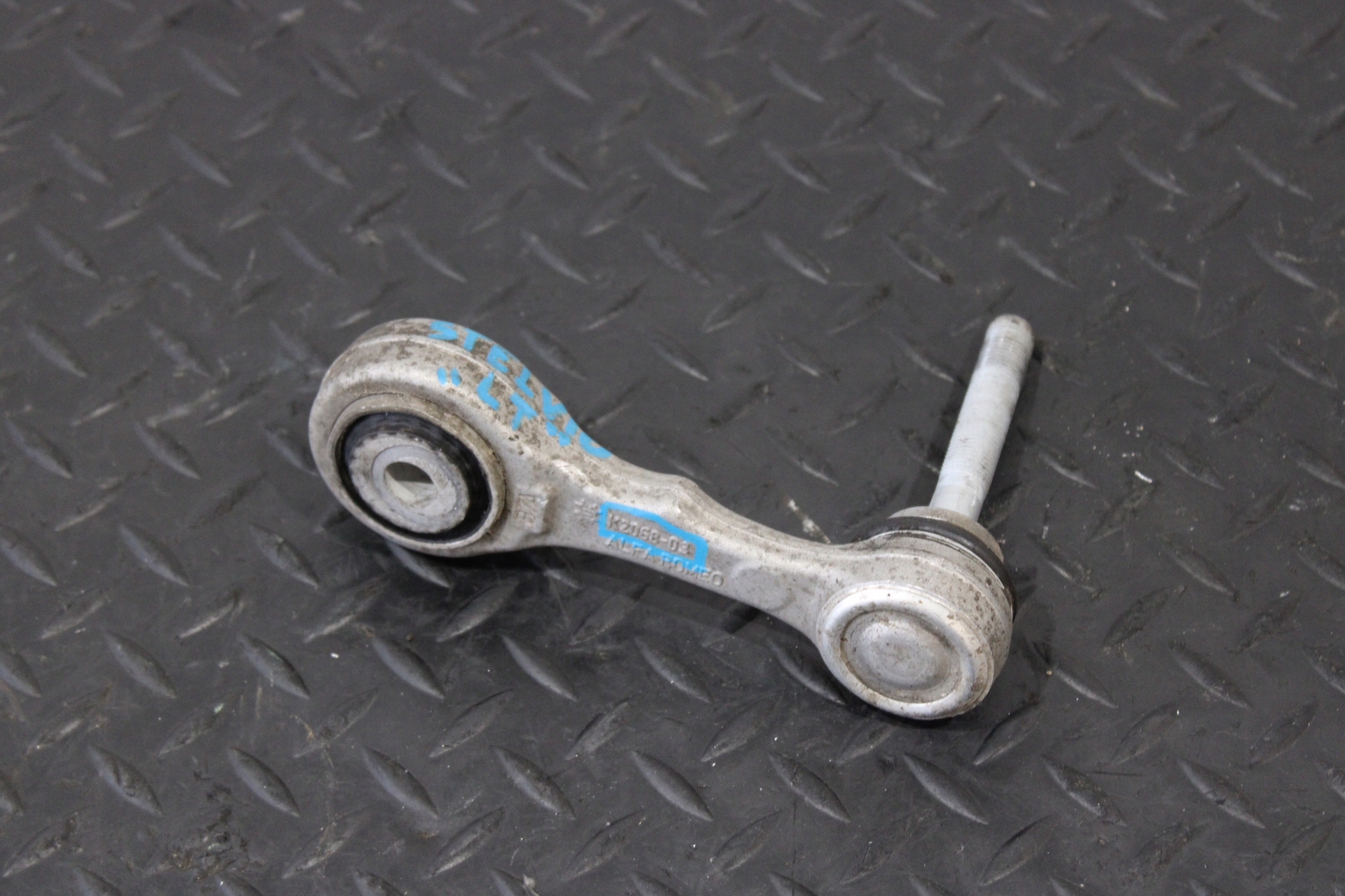 Querlenker links heck KUPPLUNG ALFA ROMEO STELVIO K2068-03