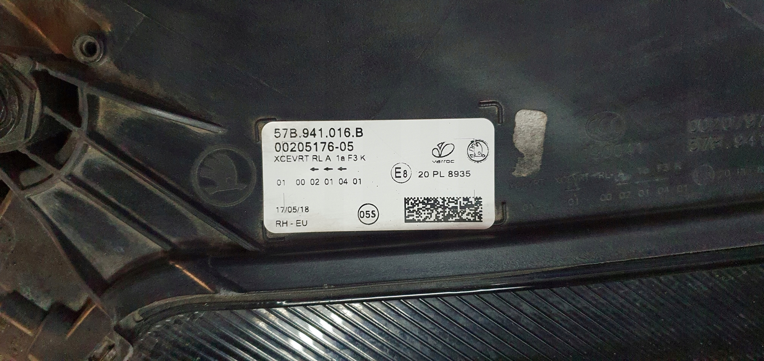 Licht SKODA KAROQ LED 57B941016B rechts KPL IDEAL