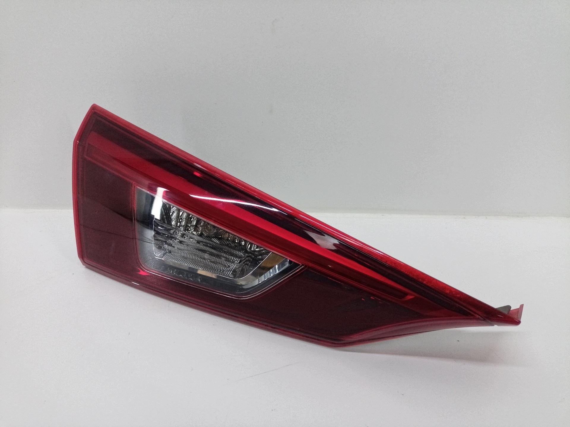 light rear to the bonnet left side Mazda 3 3 2014 B45A-513G0