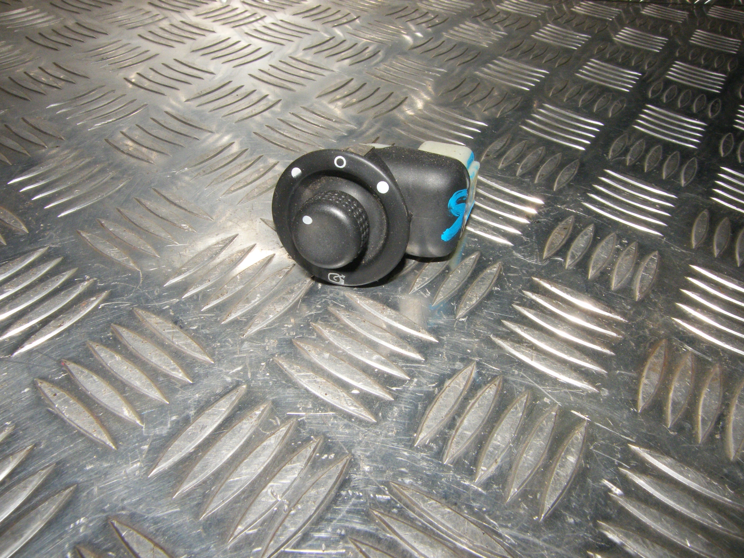 ПЕРЕМИКАЧ СКЛАДНИХ ДЗЕРКАЛ SCENIC II