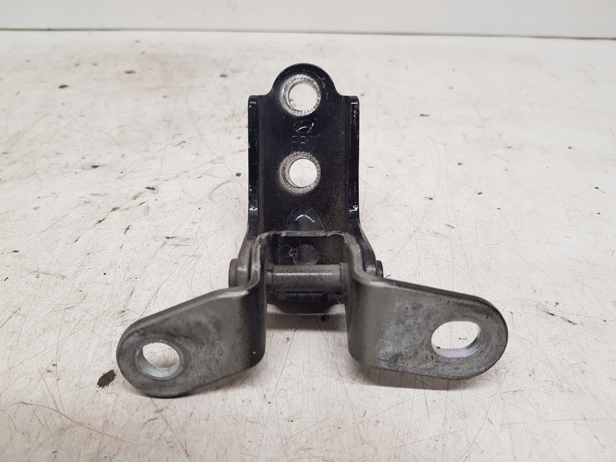 HYUNDAI I40 hinge door left front 2011