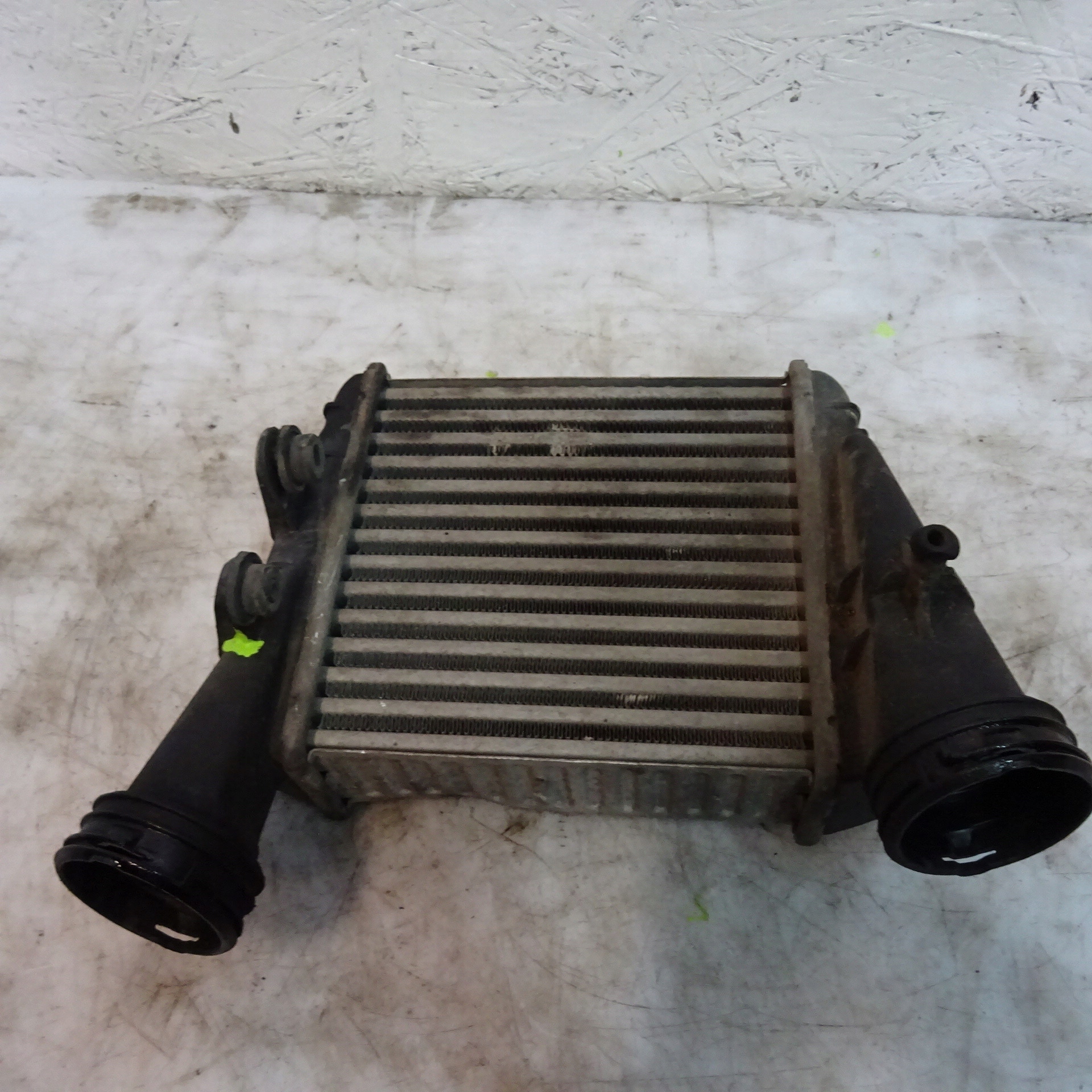 SKODA SUPERB 2.5TDI INTERCOOLER 3B0145806