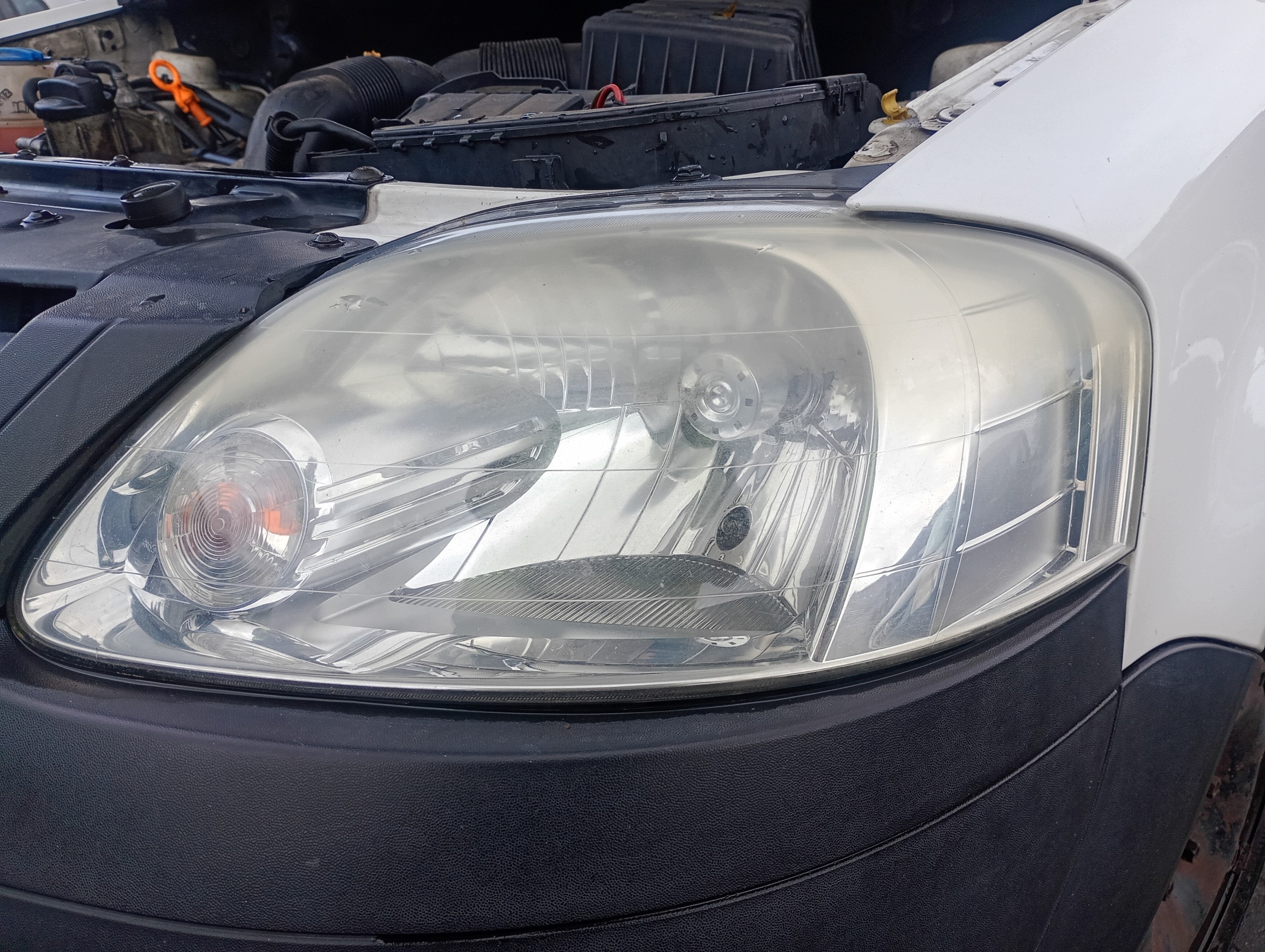 Reflektor light left front front VW Fox 05-11