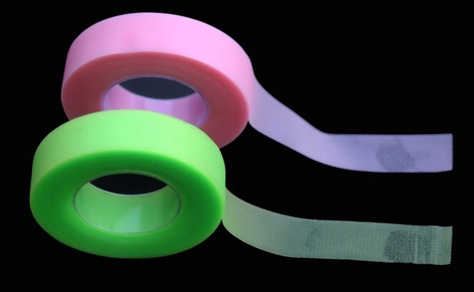 Taśma perforowana ZIELONA do rzęs 1,2cm x 7m