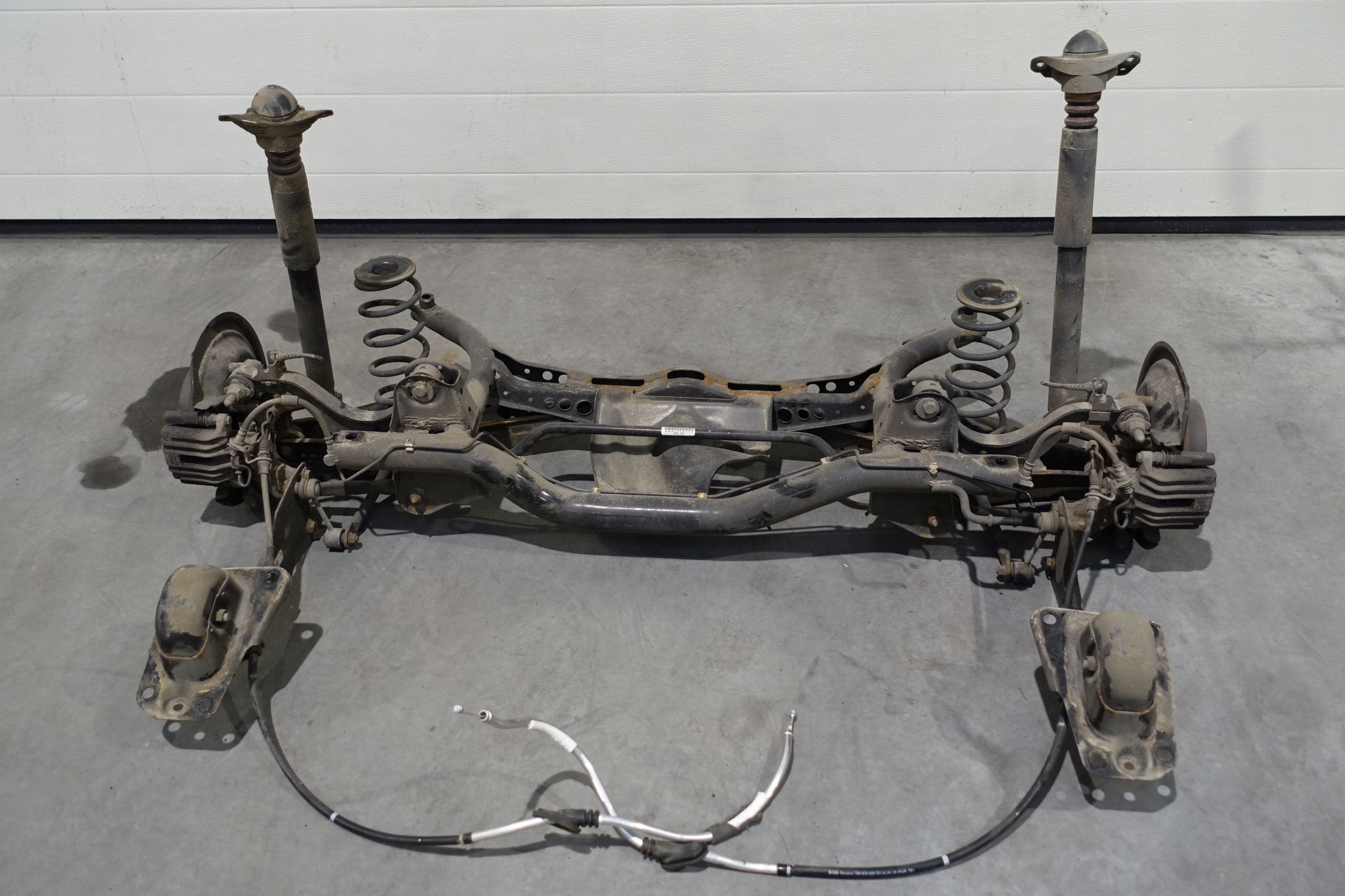 VW BEETLE 5C3 CABRIO ZAWIESZENIE TYŁ TYLNE KOMPLETNE WÓZEK ZWROTNICA WAHACZ