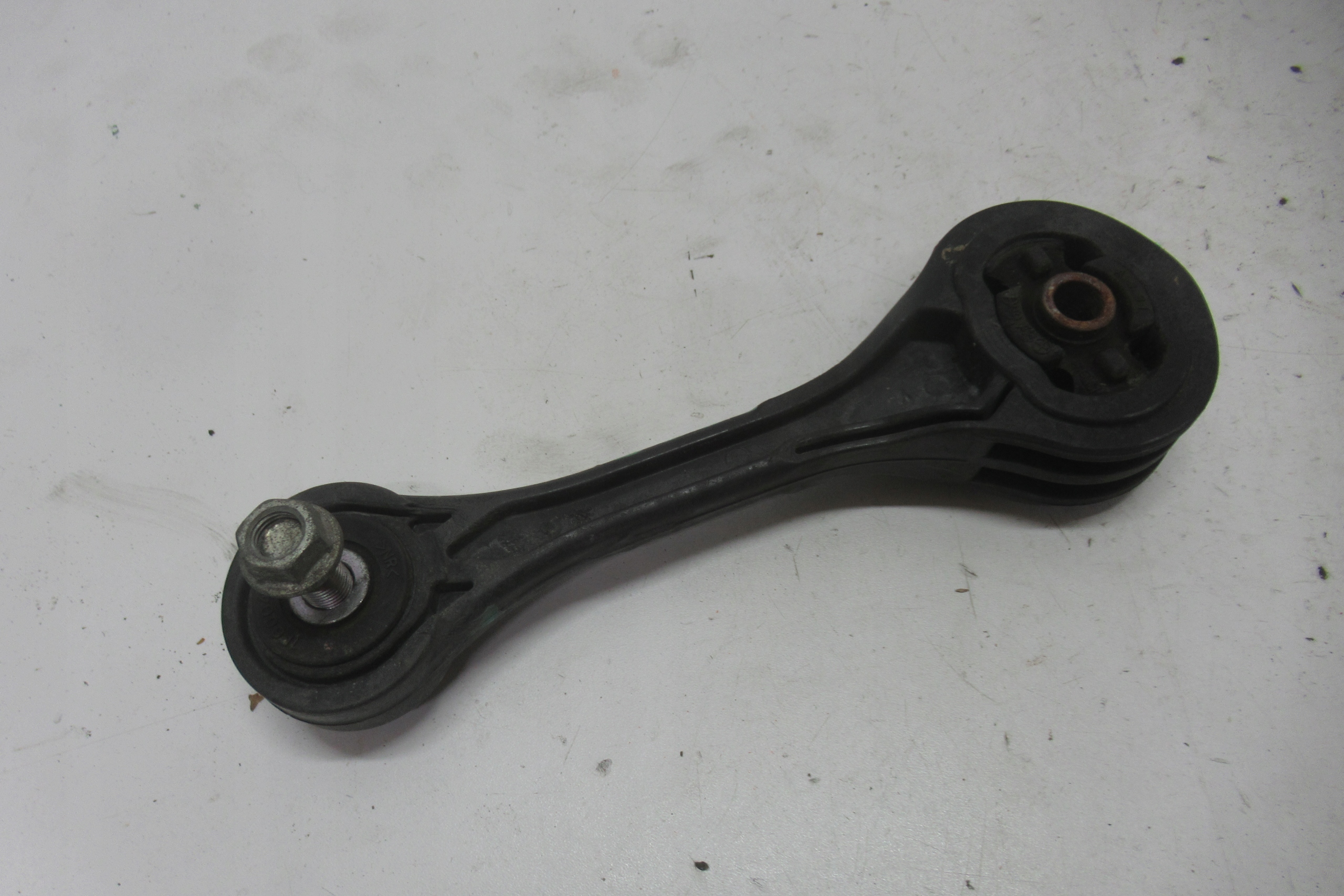 SUBARU FORESTER 11R Getriebehalter getriebe