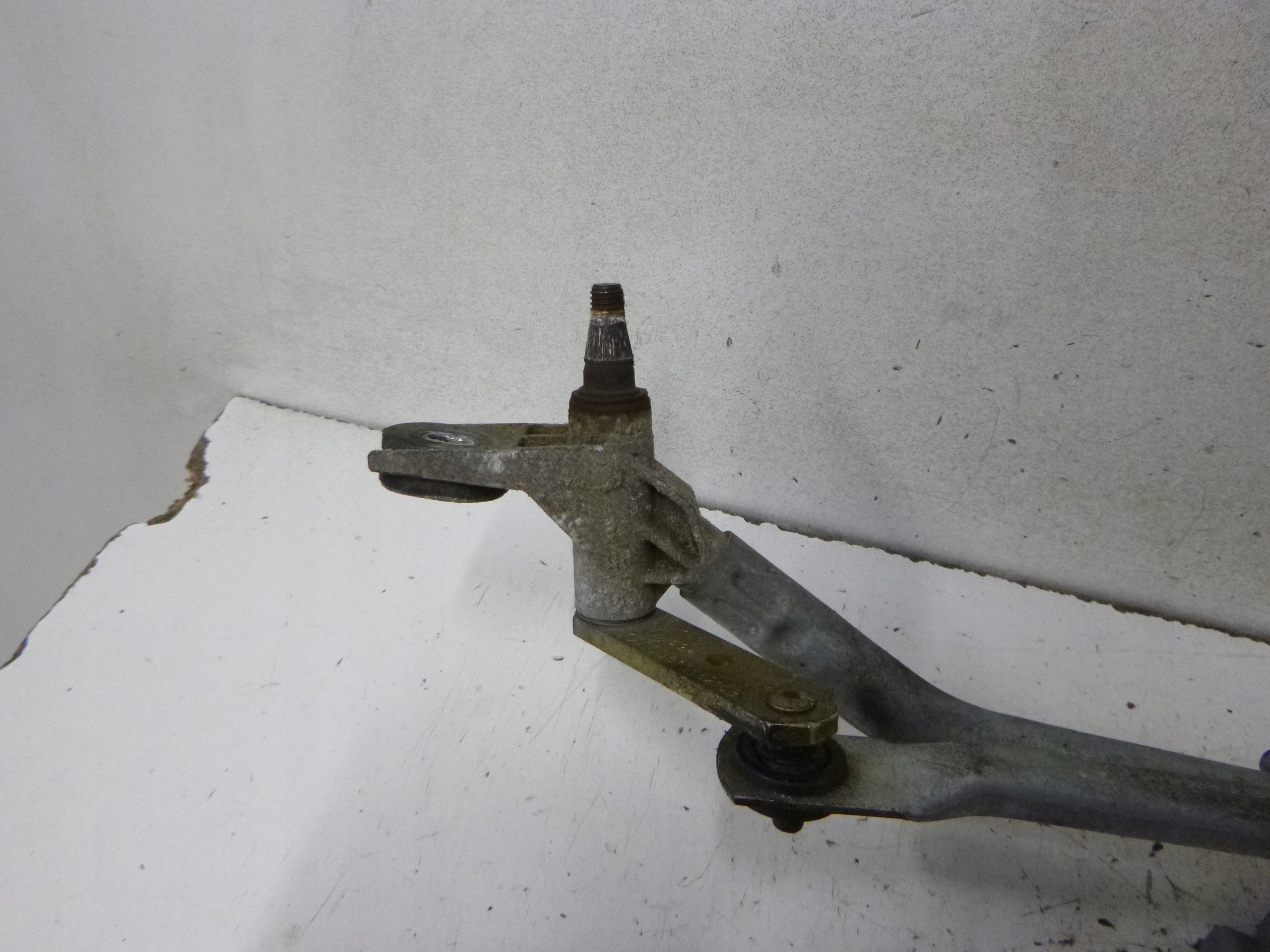 wiper mechanism front VW PASSAT B5 FL 2003 r. 8D1955605B