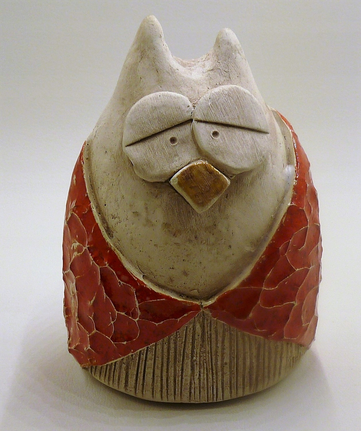 Keramická figurka Pokladnička Sova krásná Červená socha Dárek 12 cm