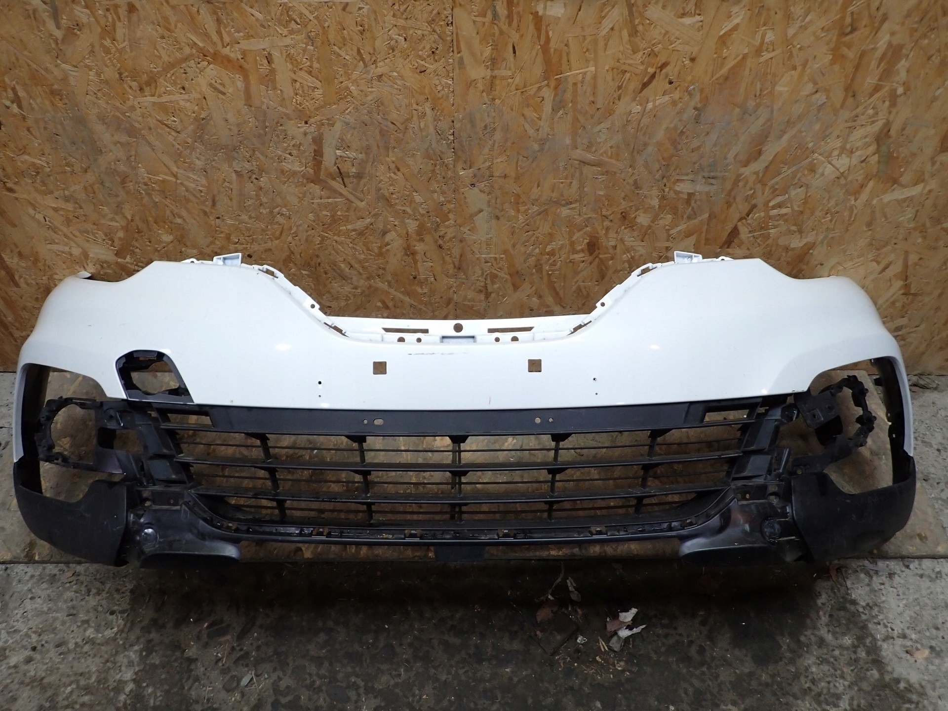 bumper front front RENAULT CAPTUR 1 and J5 LIFT 2017-2020R
