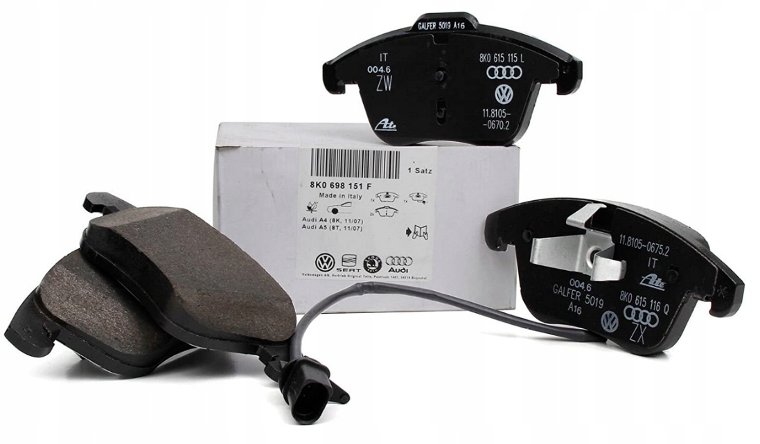 Тормозные колодки AUDI A4 A5 новые 8k0698151f