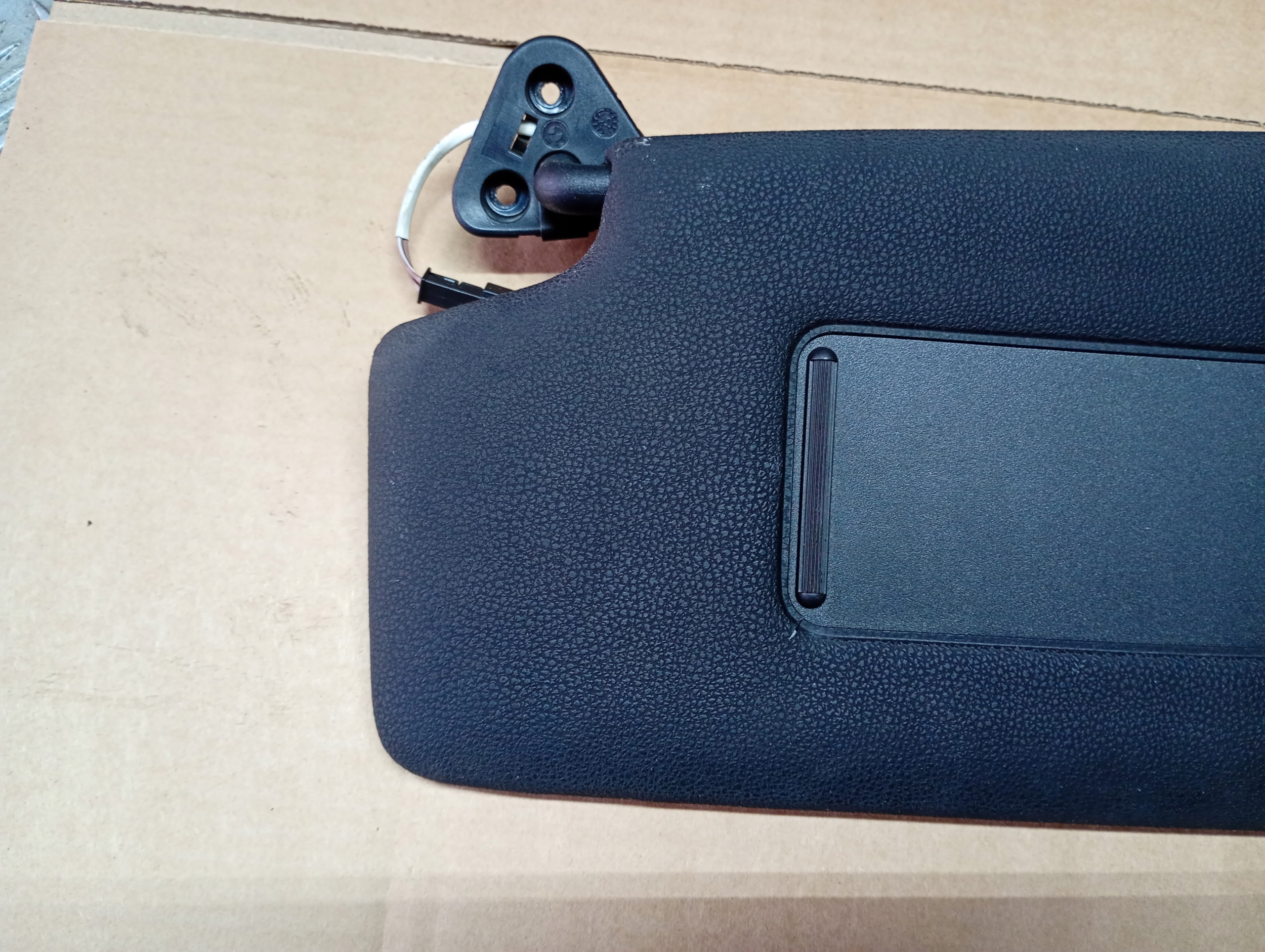 BMW x3 e83 visor cover PRZECIWSLONECZNA visor black left or right