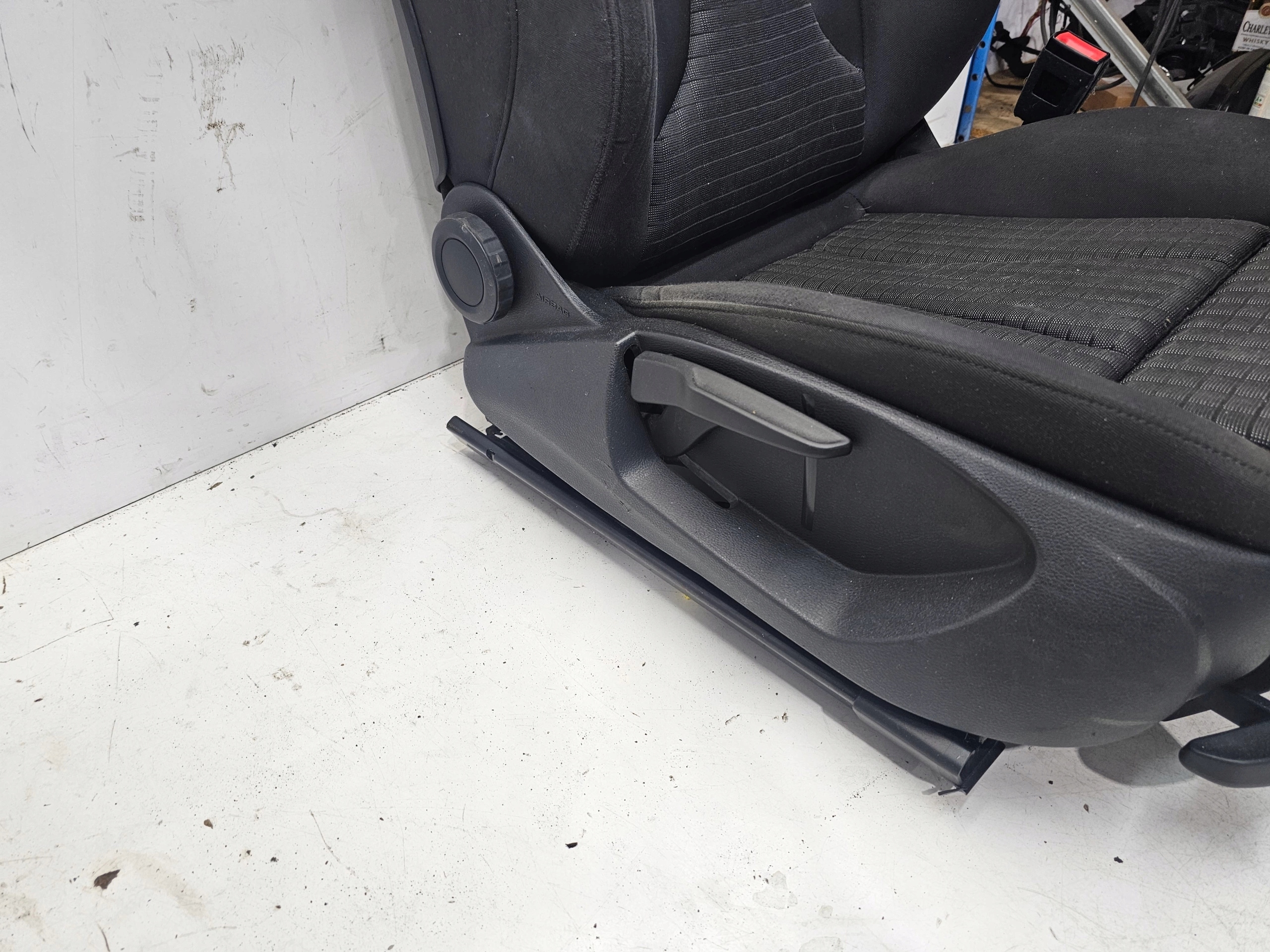 Siège Support Passegers AUDI A3 8V SPORTBACK 5Q4881106D
